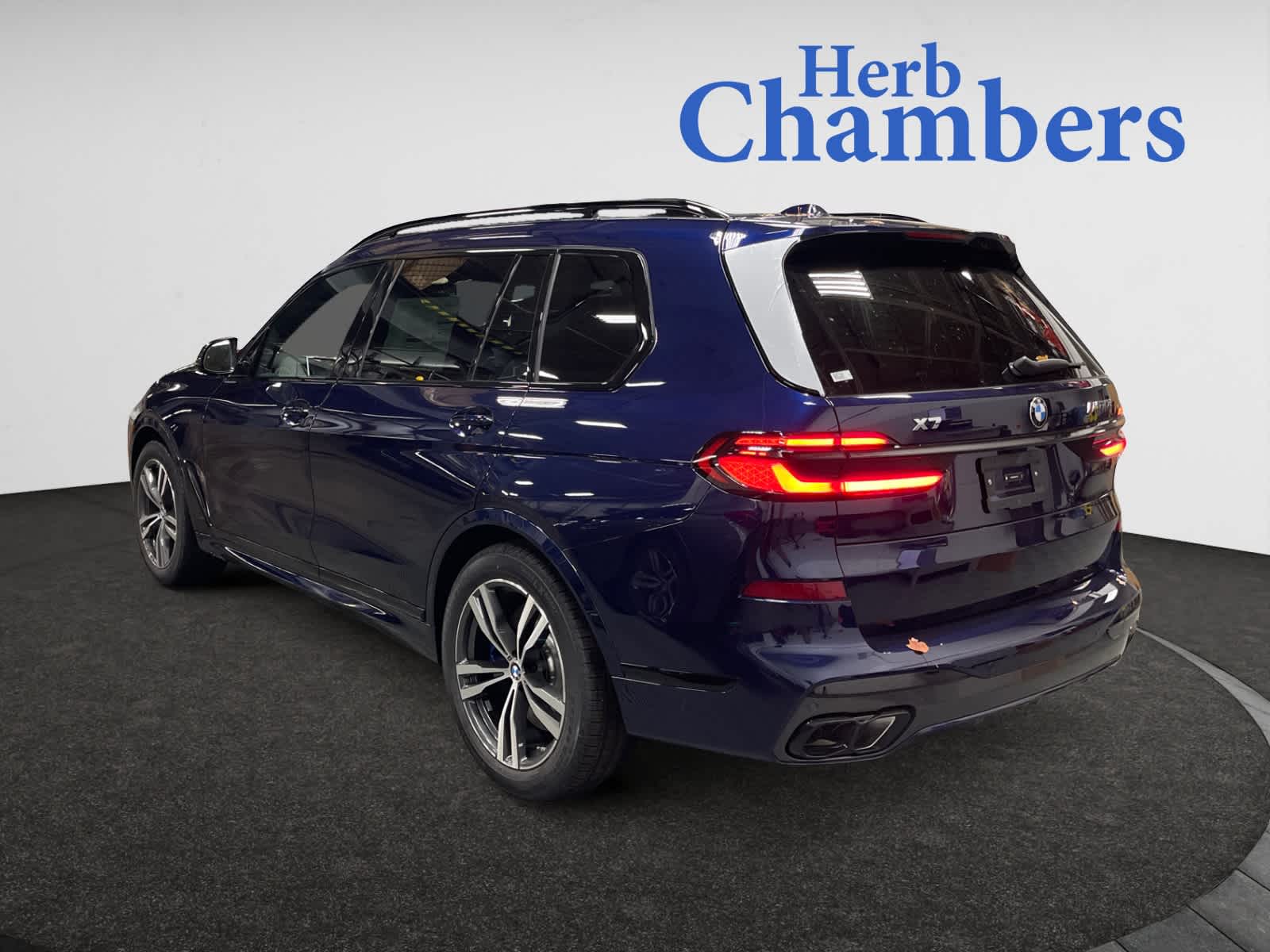 new 2026 BMW X7 car, priced at $125,330