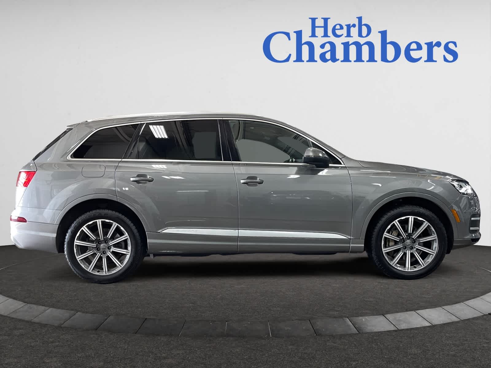 used 2017 Audi Q7 car, priced at $17,498