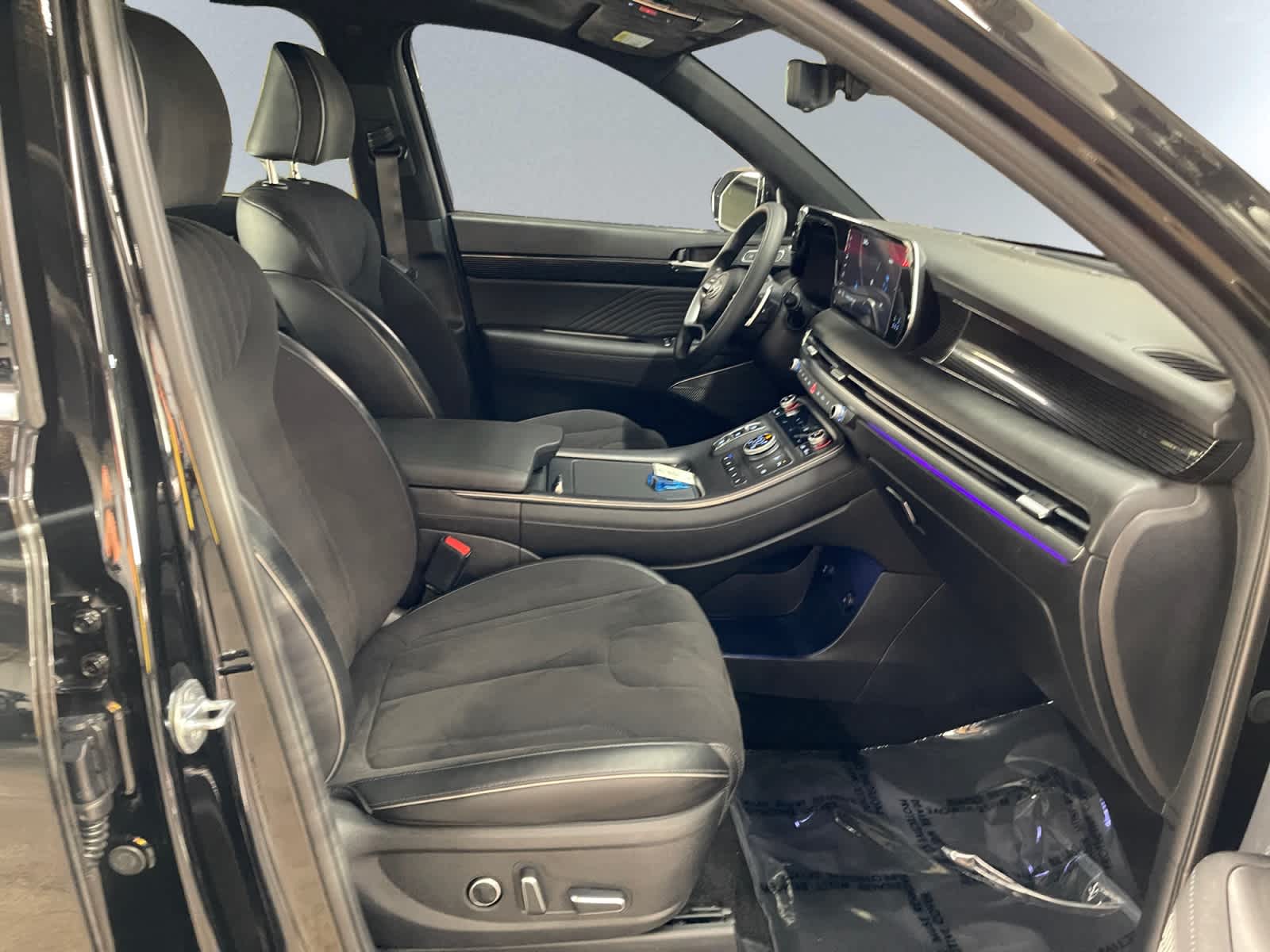 used 2024 Hyundai Palisade car, priced at $40,497