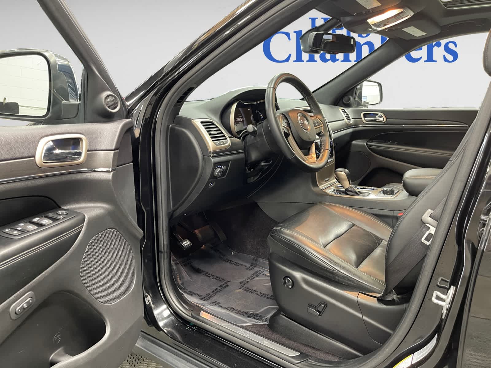 used 2016 Jeep Grand Cherokee car, priced at $14,498