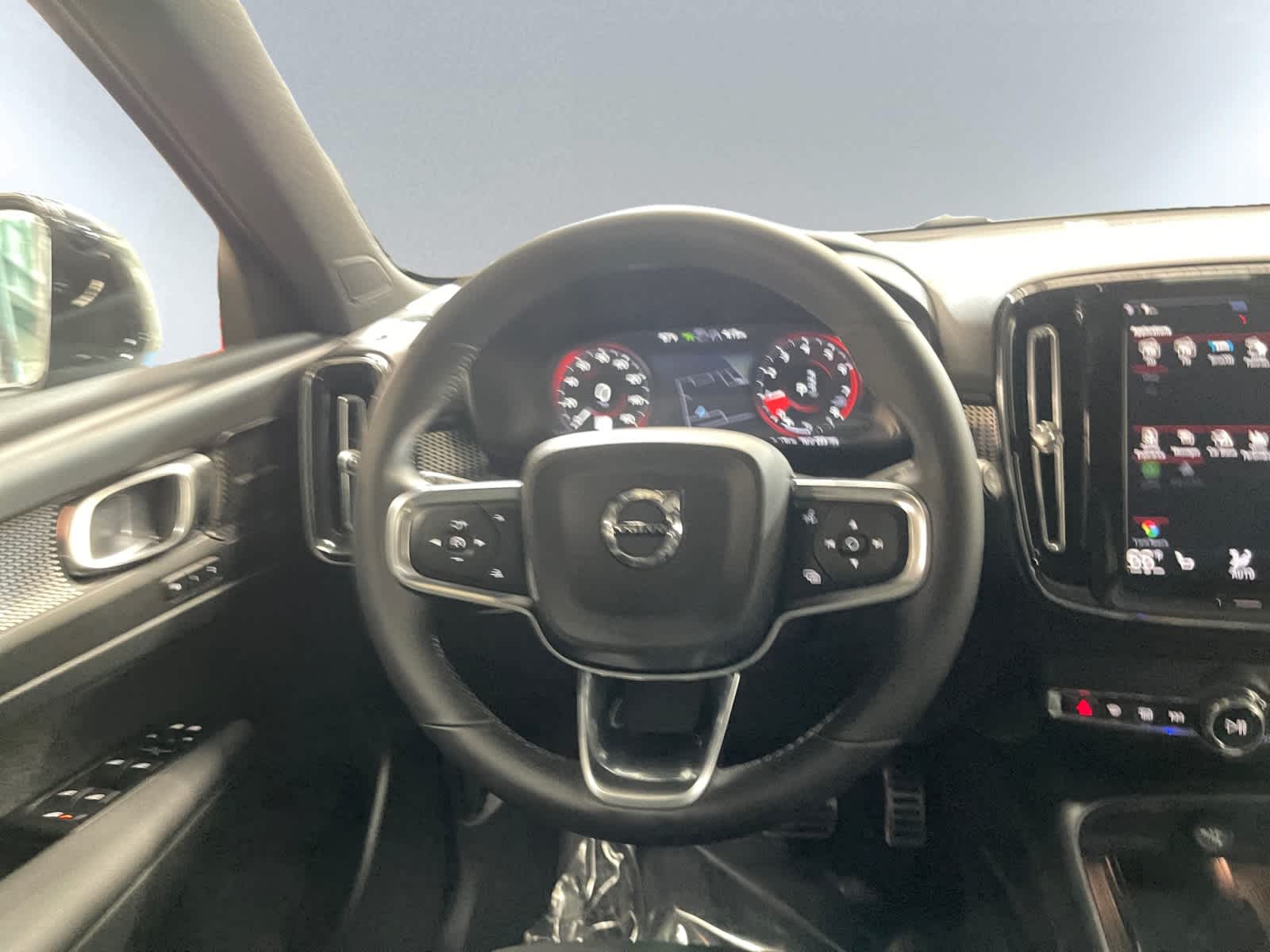 used 2022 Volvo XC40 car, priced at $23,498