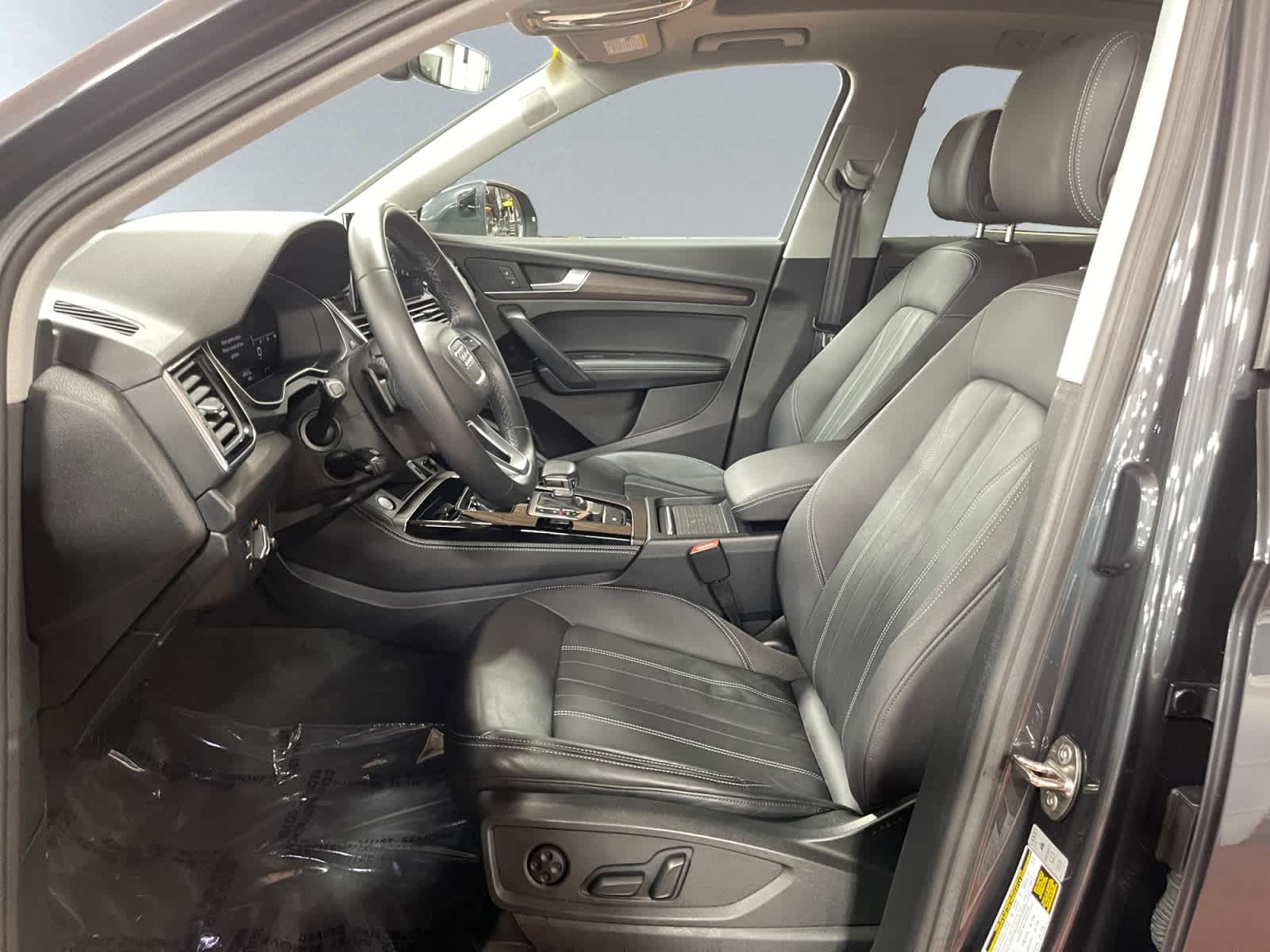 used 2021 Audi Q5 car, priced at $27,497