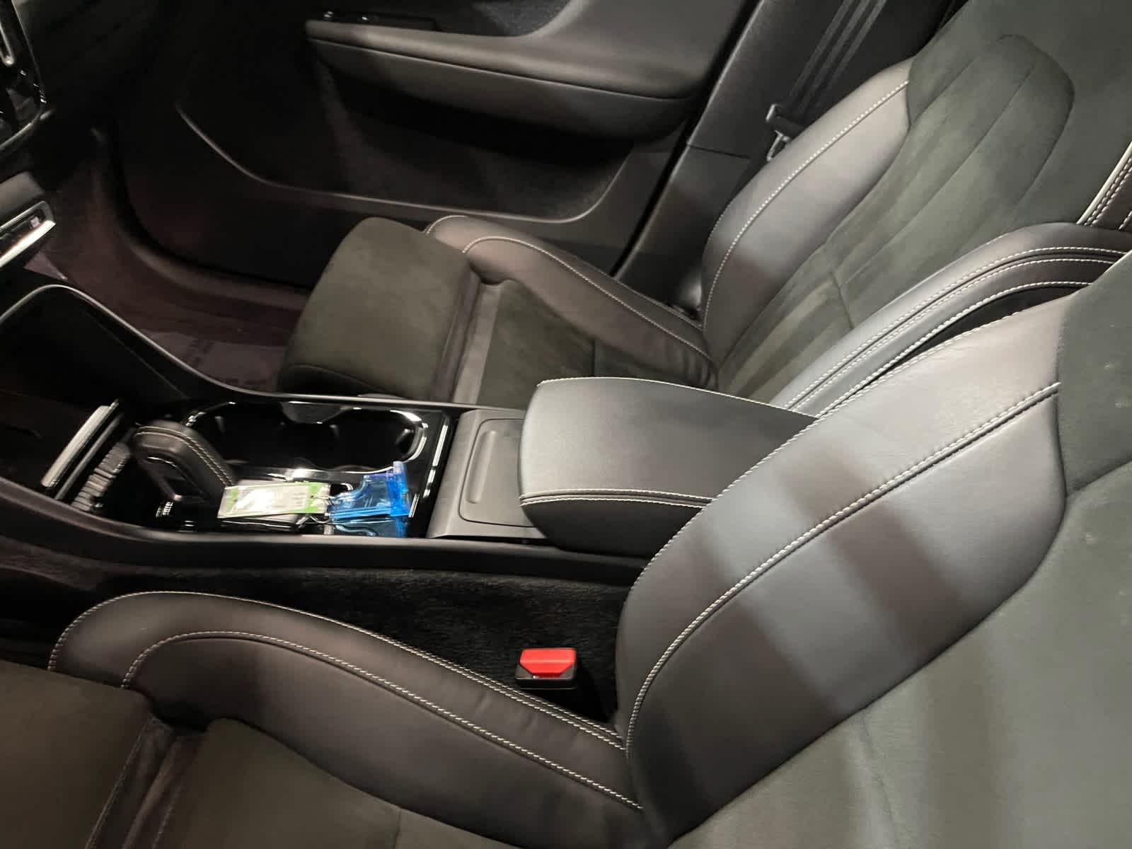 used 2022 Volvo XC40 car, priced at $23,498