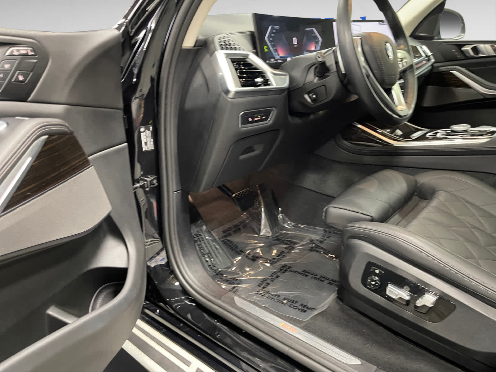 used 2024 BMW X7 car, priced at $67,497