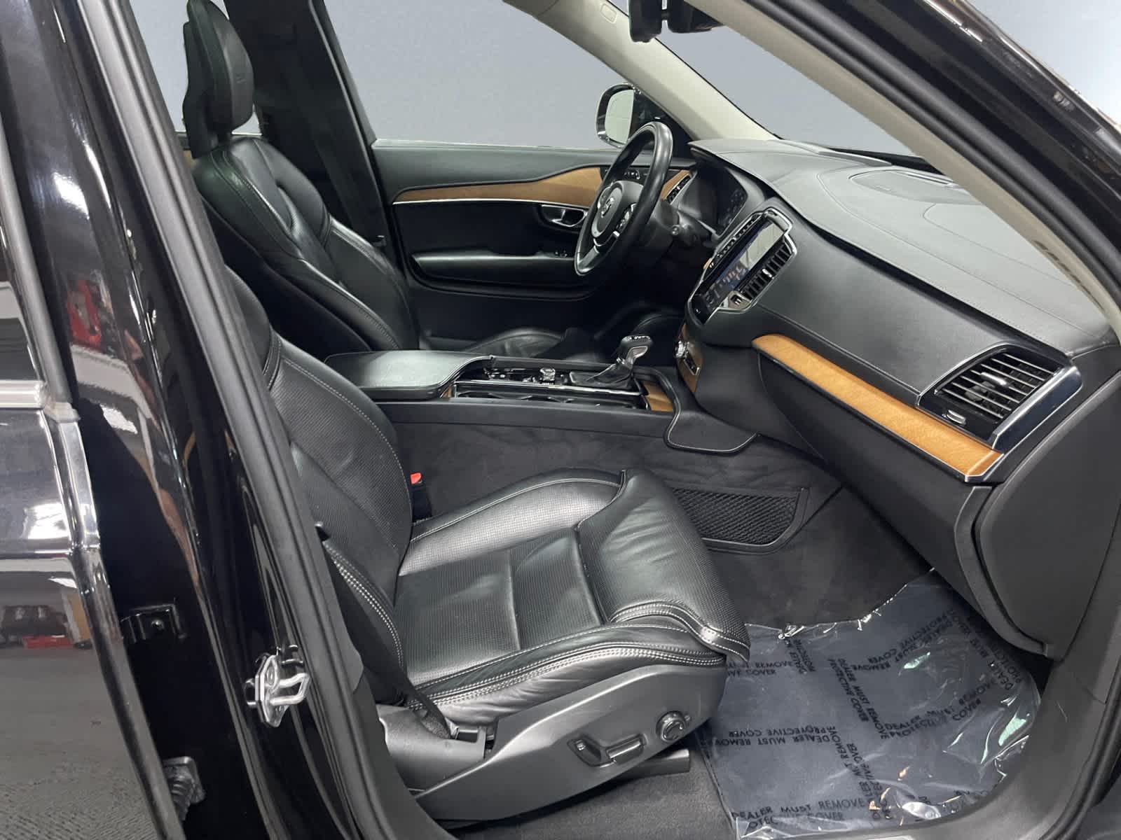 used 2020 Volvo XC90 car, priced at $26,497