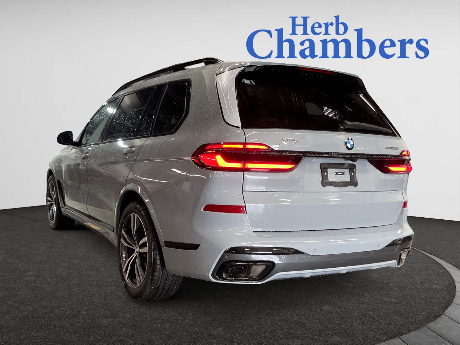new 2026 BMW X7 car, priced at $98,580