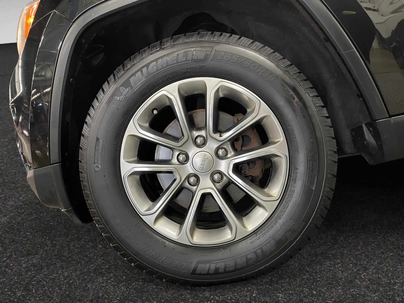 used 2016 Jeep Grand Cherokee car, priced at $14,498