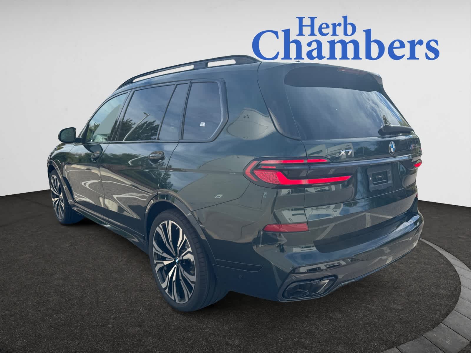 new 2026 BMW X7 car, priced at $136,510