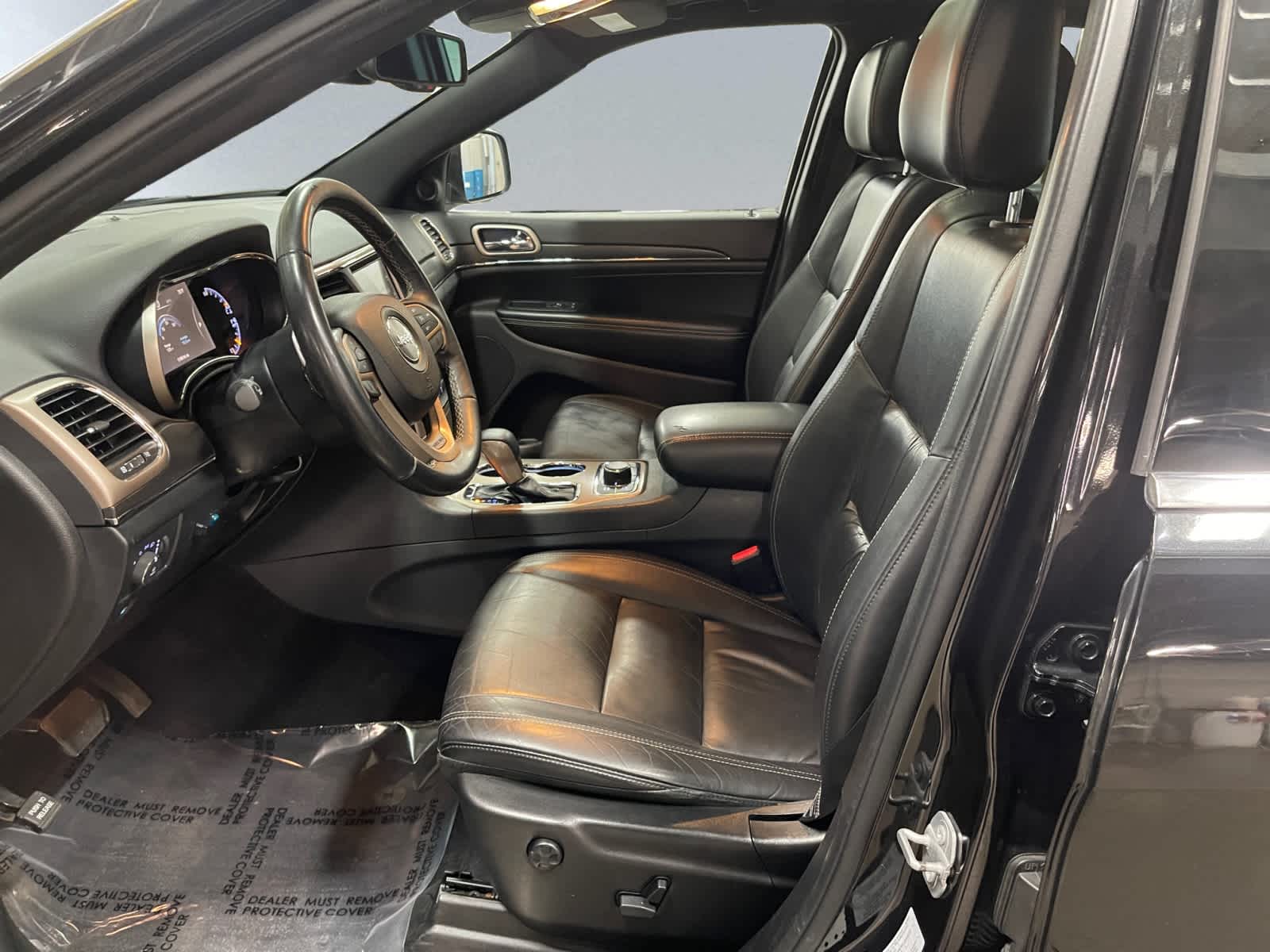 used 2016 Jeep Grand Cherokee car, priced at $14,498