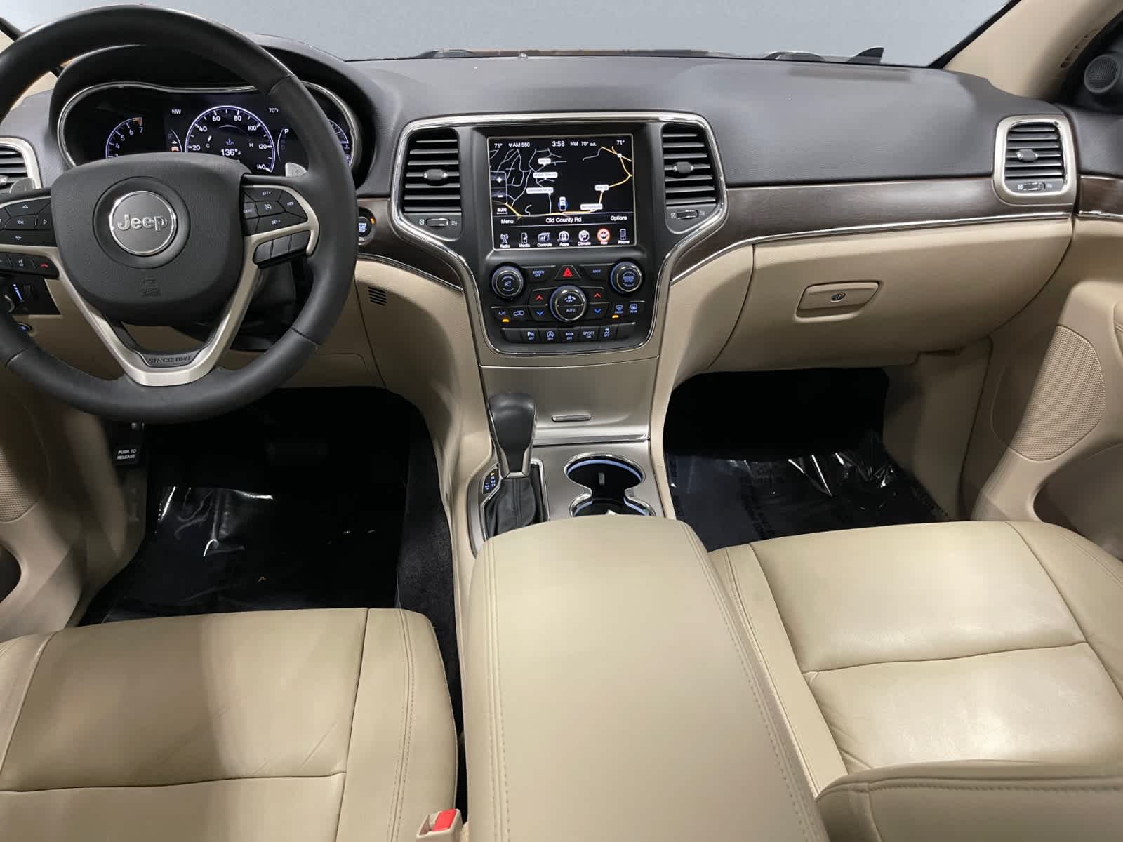 used 2017 Jeep Grand Cherokee car, priced at $13,897