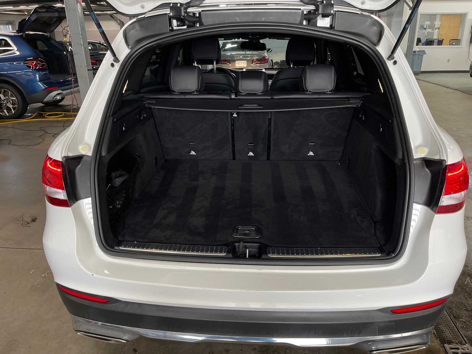 used 2019 Mercedes-Benz GLC 300 car, priced at $17,498