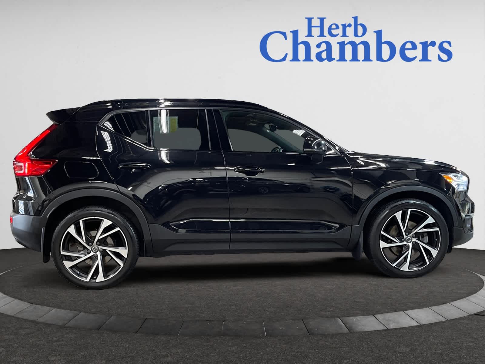 used 2022 Volvo XC40 car, priced at $23,498