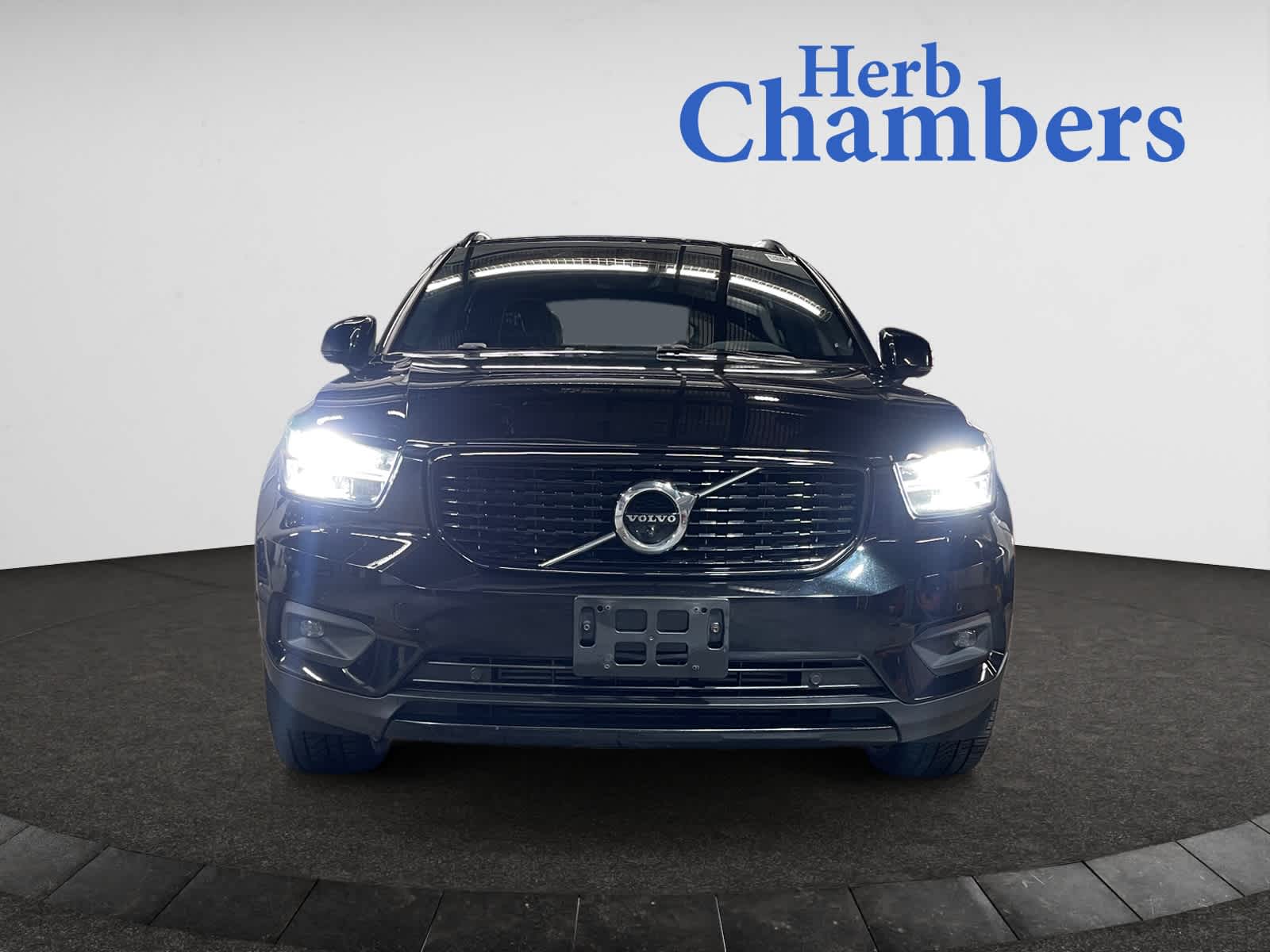 used 2022 Volvo XC40 car, priced at $23,498