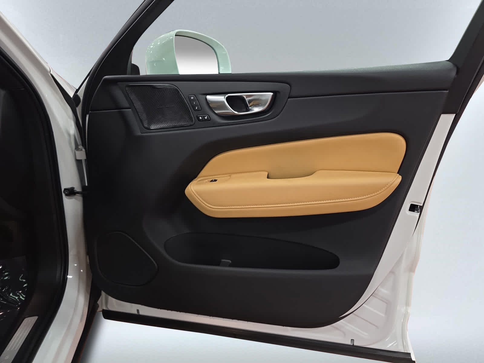 used 2021 Volvo XC60 car, priced at $24,497