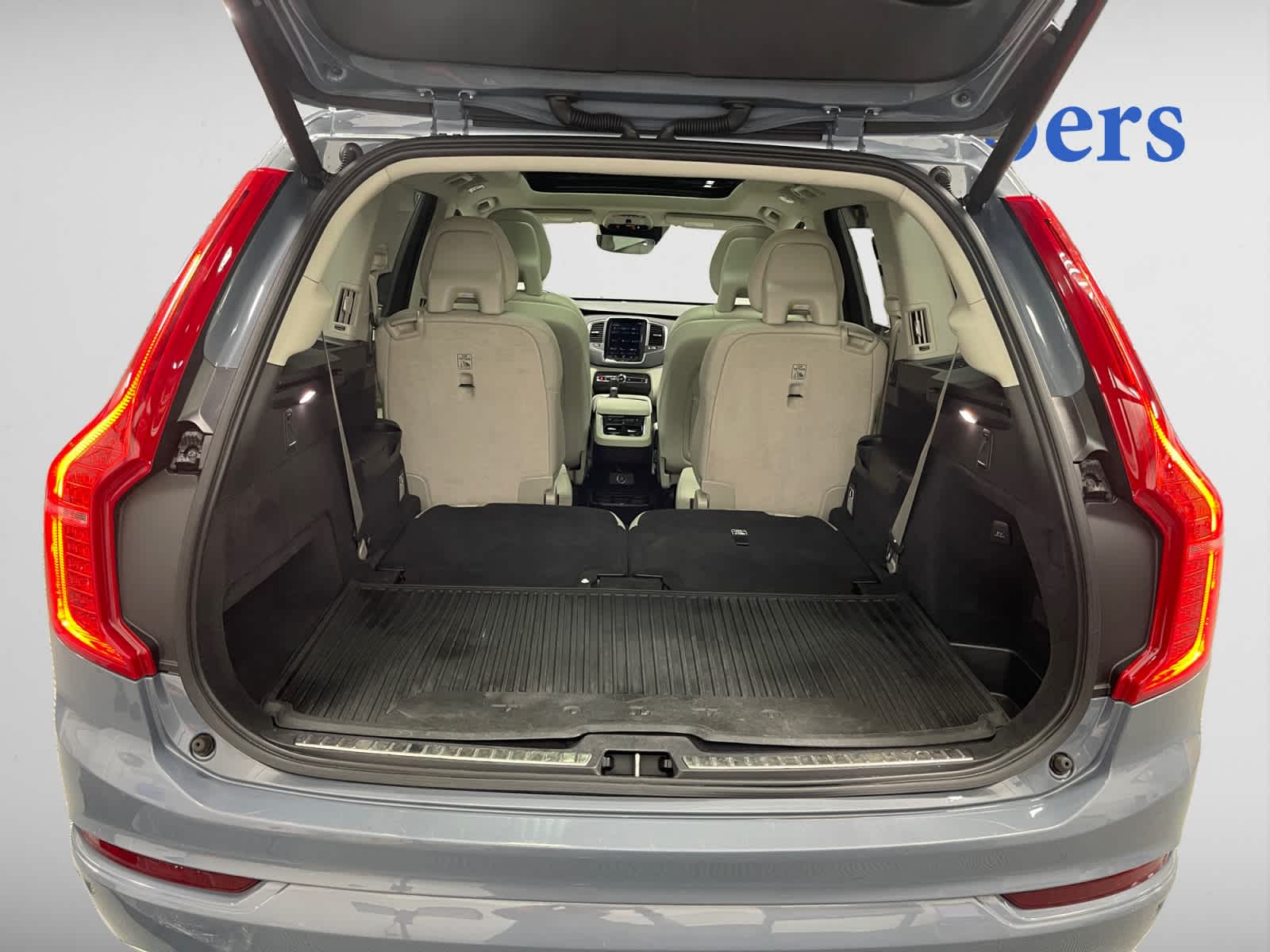 used 2020 Volvo XC90 car, priced at $26,997