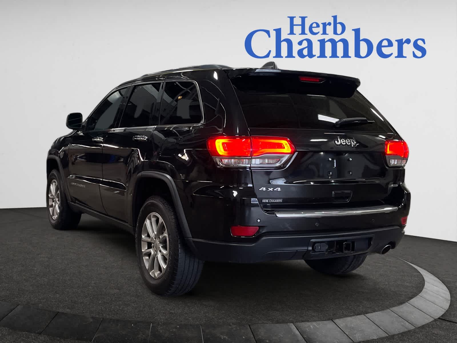 used 2016 Jeep Grand Cherokee car, priced at $14,498