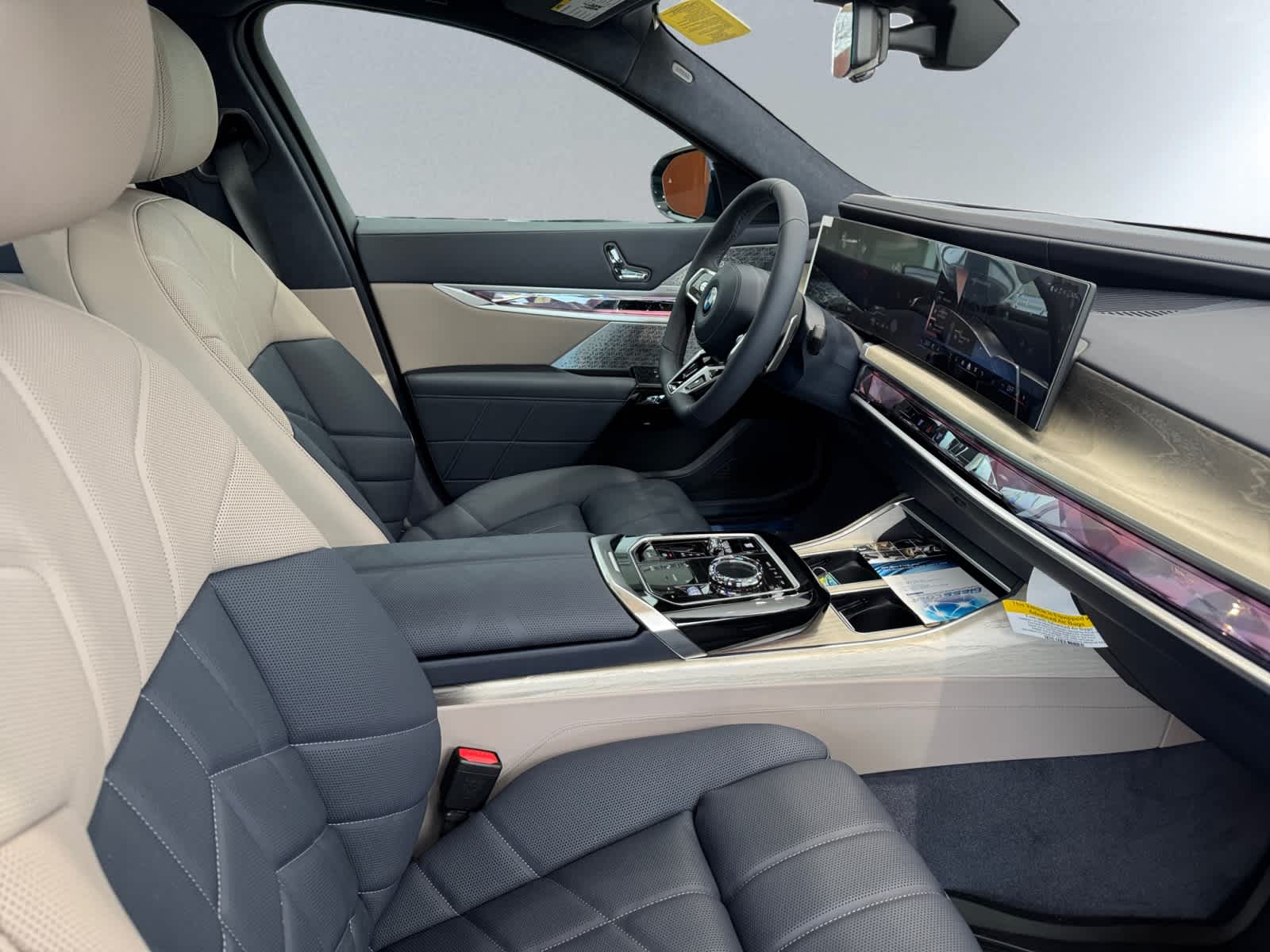new 2025 BMW 760i car, priced at $152,925