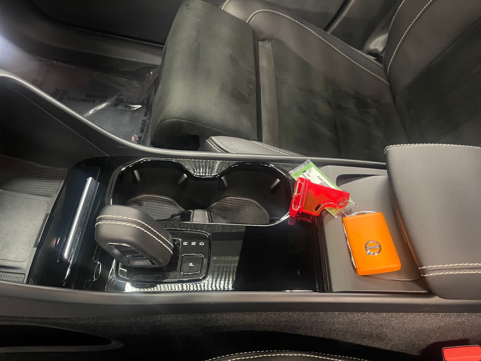 used 2022 Volvo XC40 Recharge Twin Pure Electric car, priced at $26,497