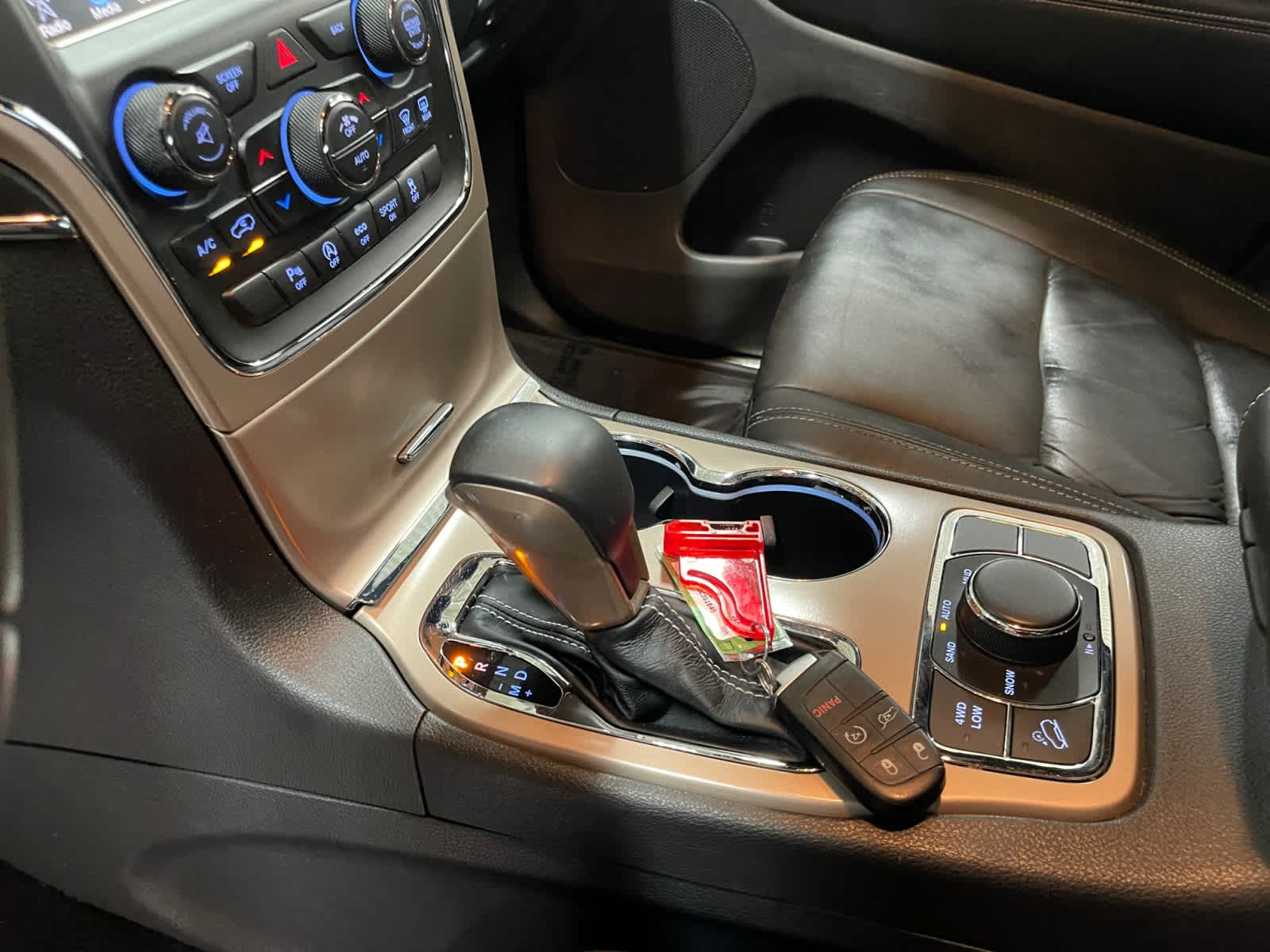 used 2016 Jeep Grand Cherokee car, priced at $14,498