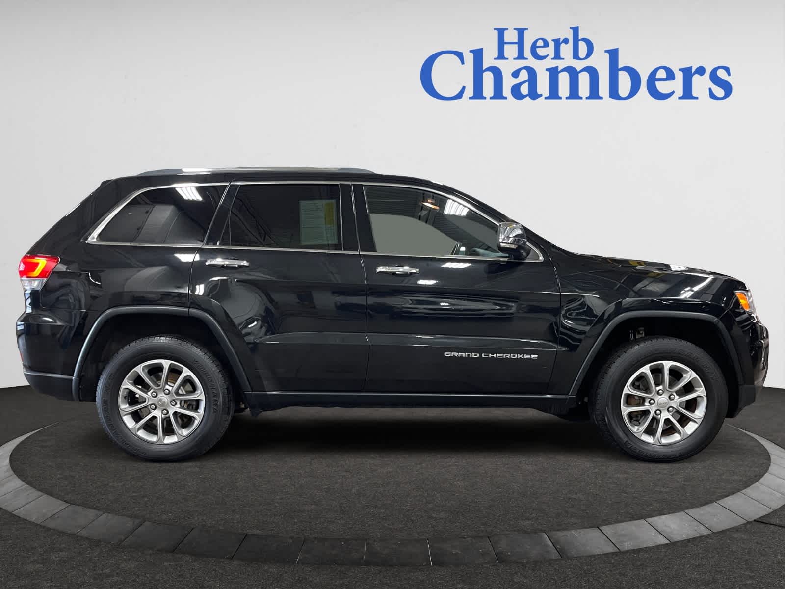 used 2016 Jeep Grand Cherokee car, priced at $14,498