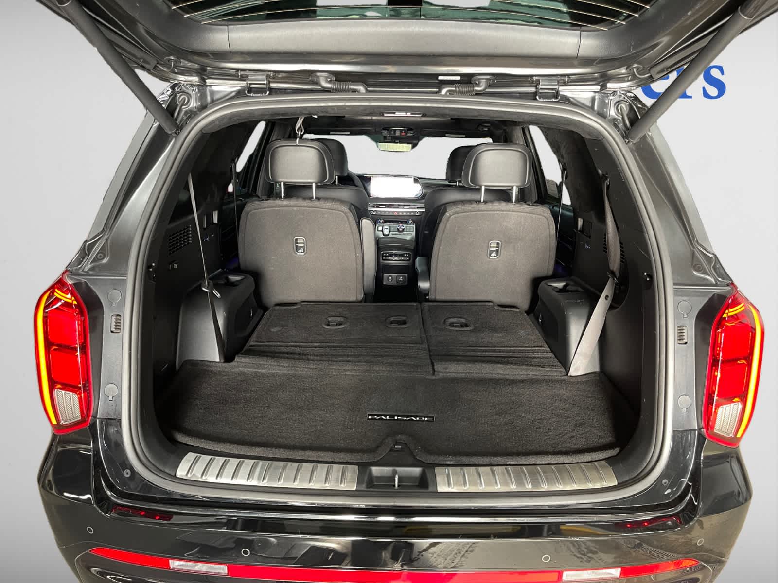 used 2024 Hyundai Palisade car, priced at $40,497