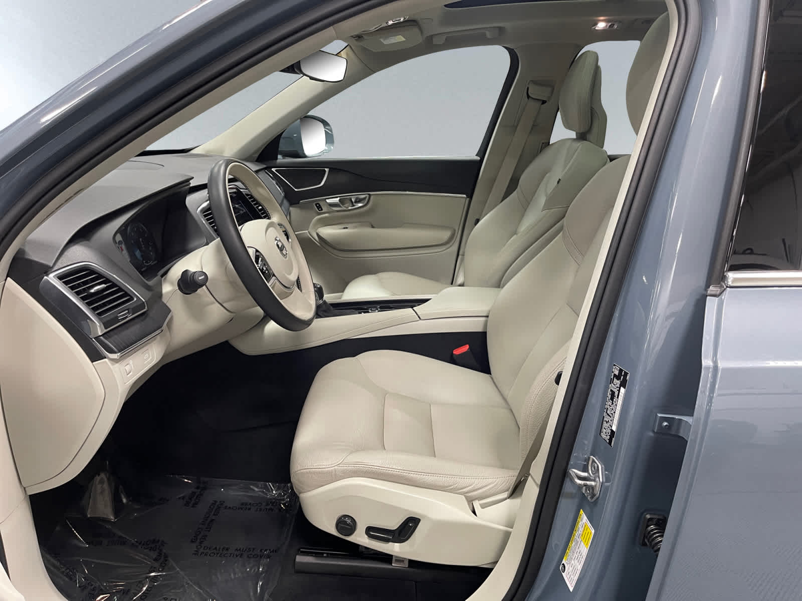 used 2020 Volvo XC90 car, priced at $26,997