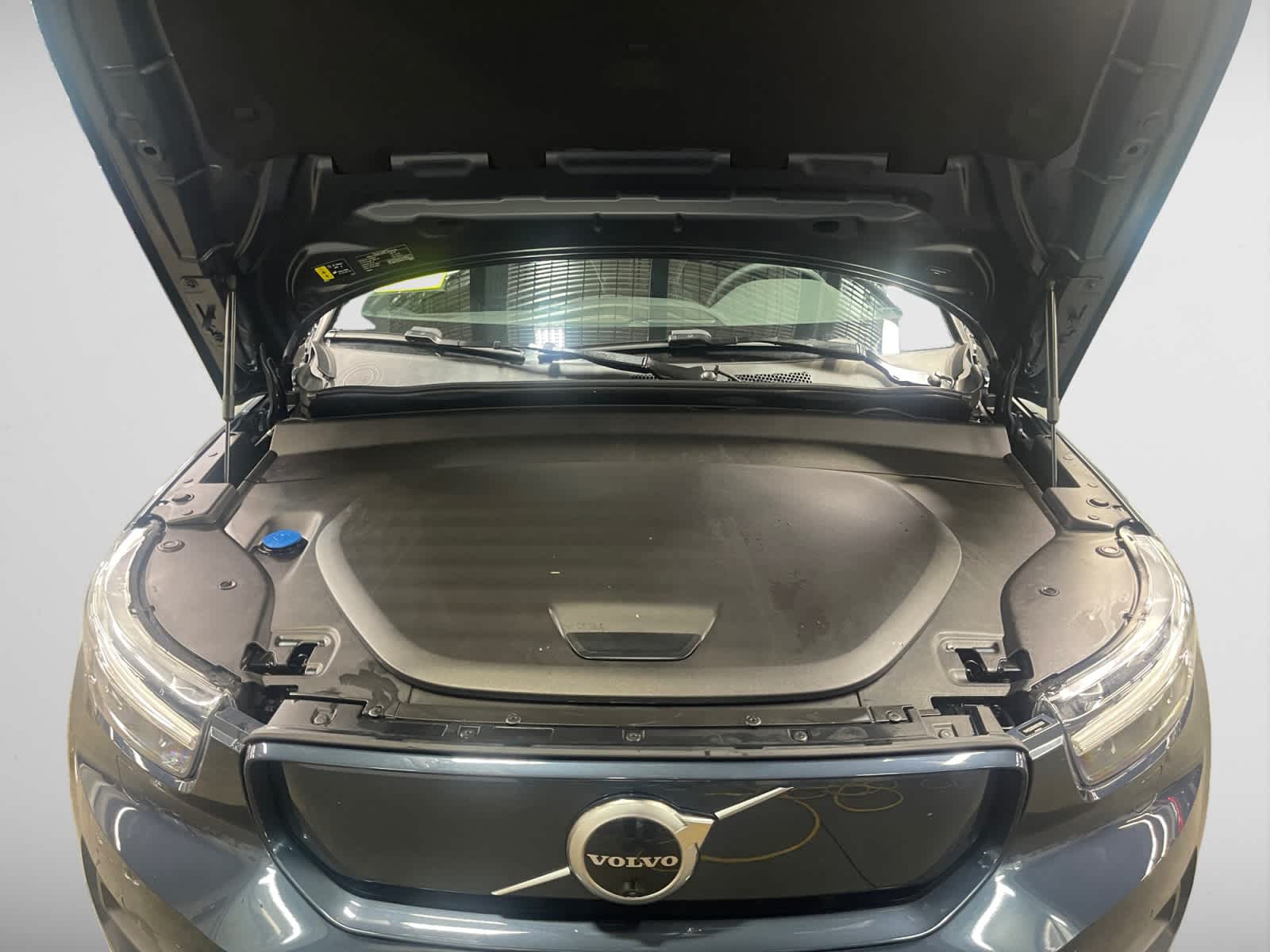 used 2022 Volvo XC40 Recharge Twin Pure Electric car, priced at $26,497