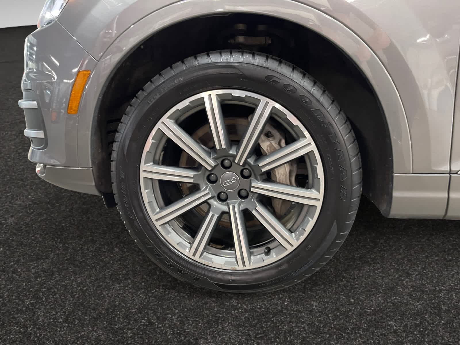 used 2017 Audi Q7 car, priced at $17,498
