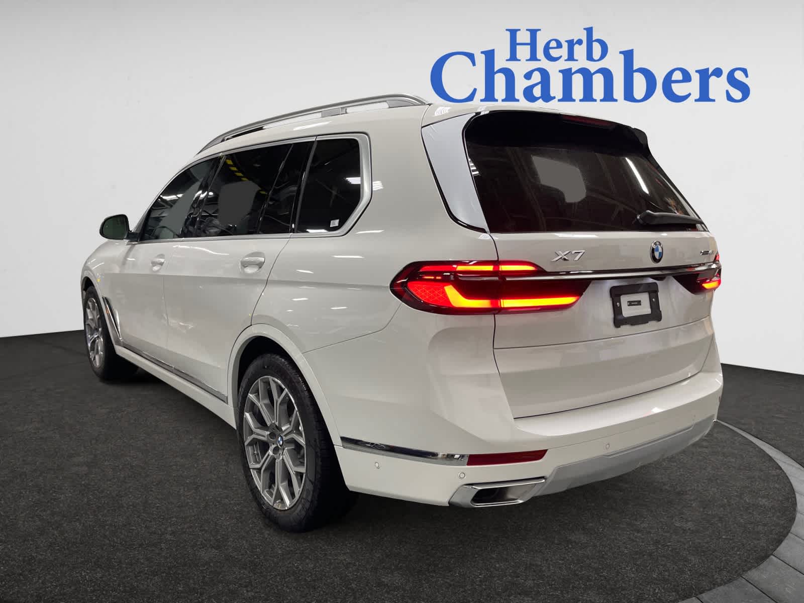 new 2026 BMW X7 car, priced at $94,330