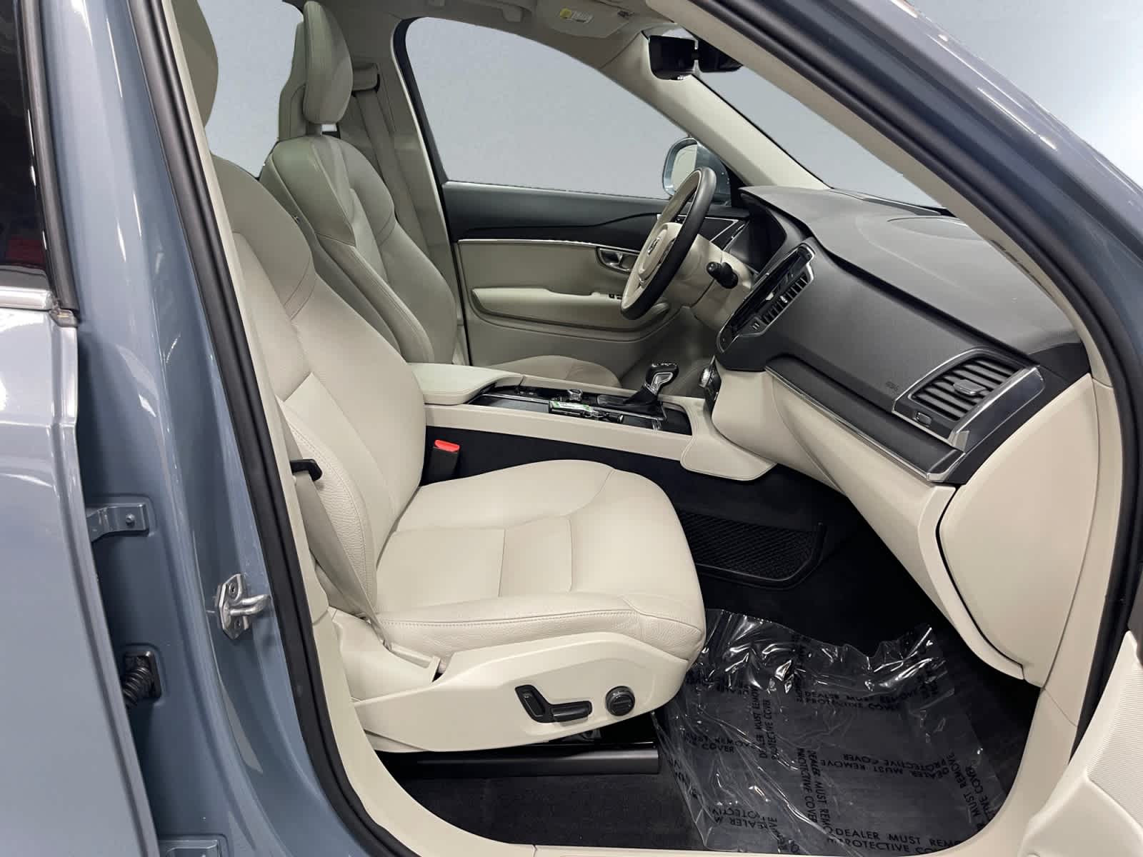 used 2020 Volvo XC90 car, priced at $26,997