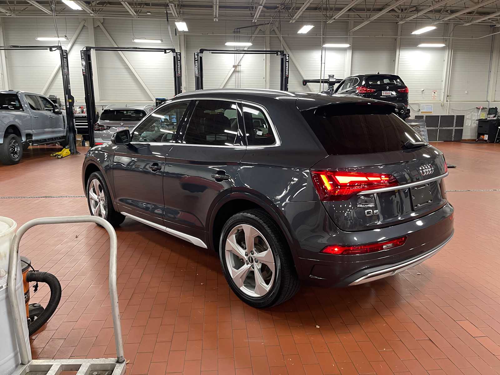 used 2021 Audi Q5 car, priced at $27,497