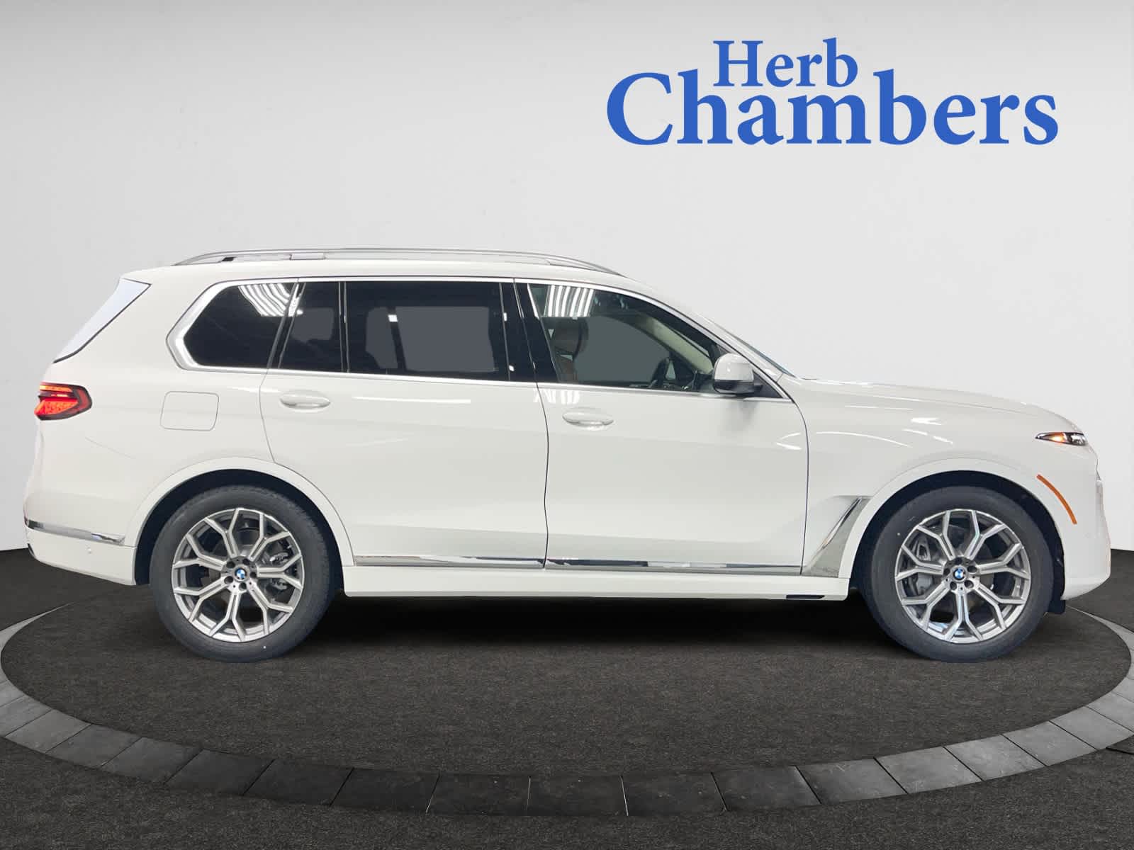 new 2026 BMW X7 car, priced at $94,330