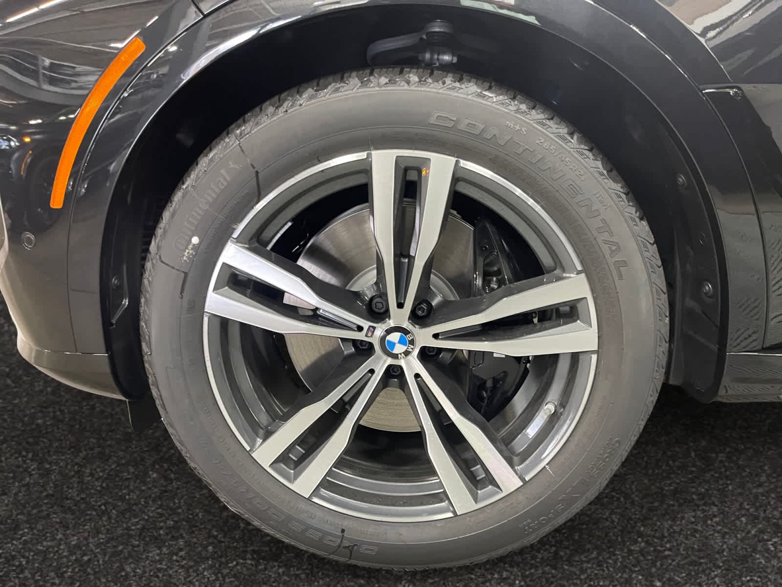 new 2026 BMW X7 car, priced at $99,580