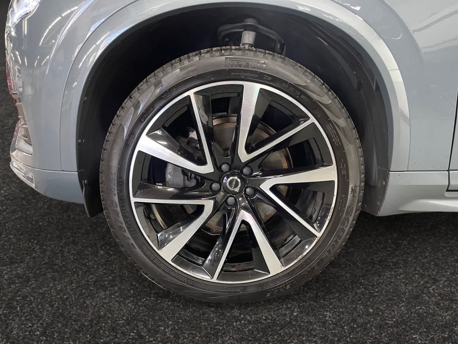 used 2020 Volvo XC90 car, priced at $26,997