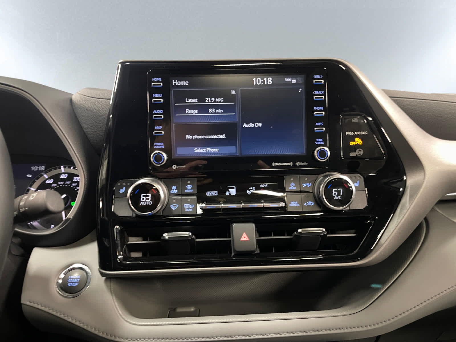 used 2022 Toyota Highlander car, priced at $37,997