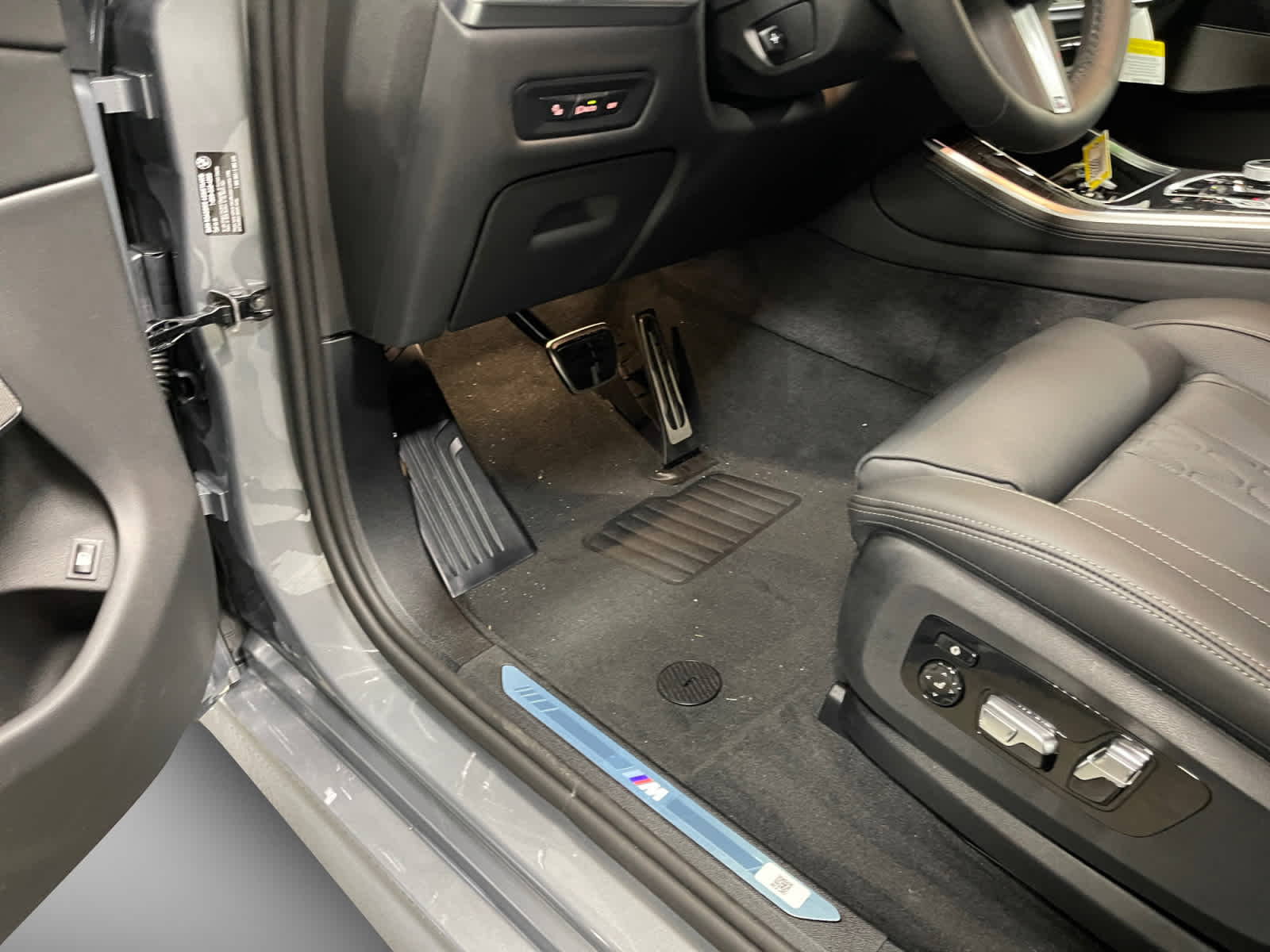 new 2026 BMW X5 PHEV car, priced at $93,425