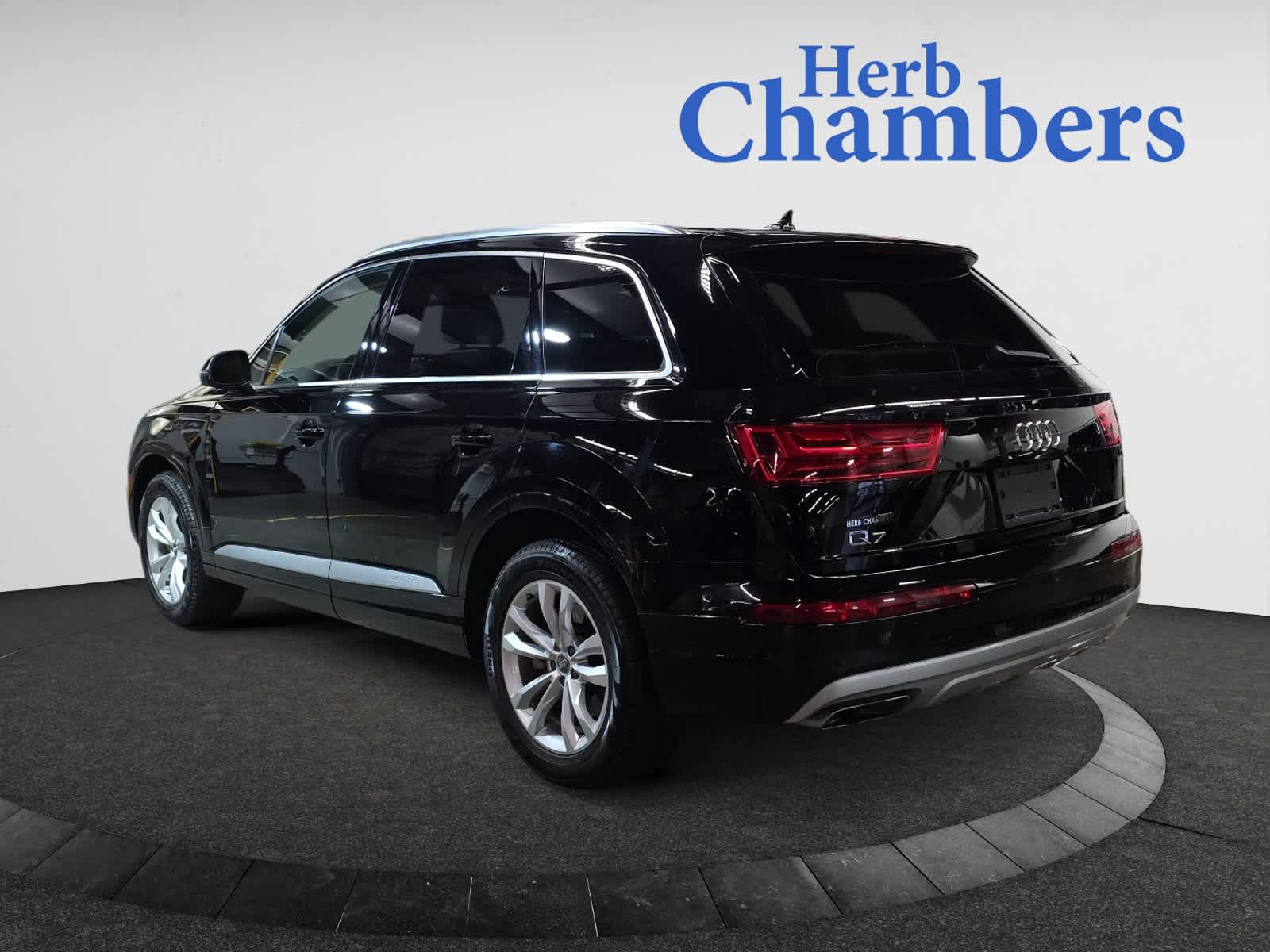 used 2019 Audi Q7 car, priced at $23,998
