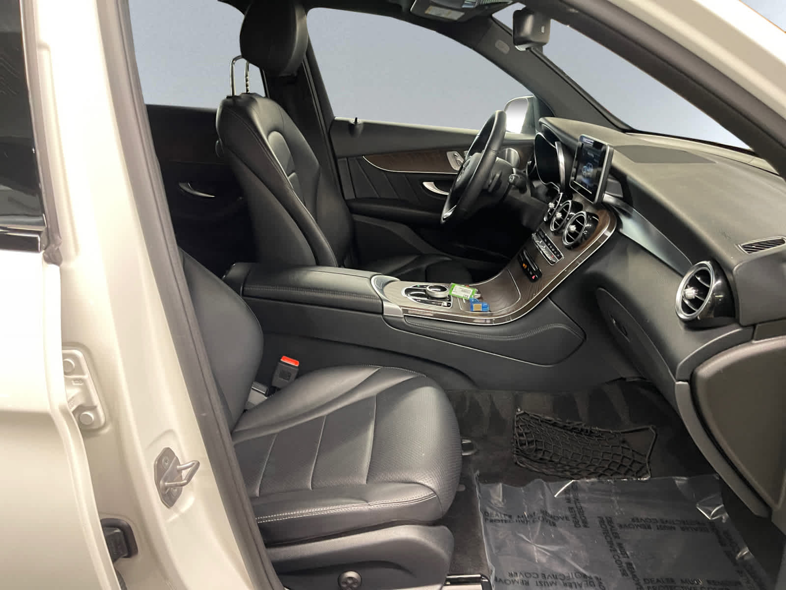 used 2019 Mercedes-Benz GLC 300 car, priced at $21,998