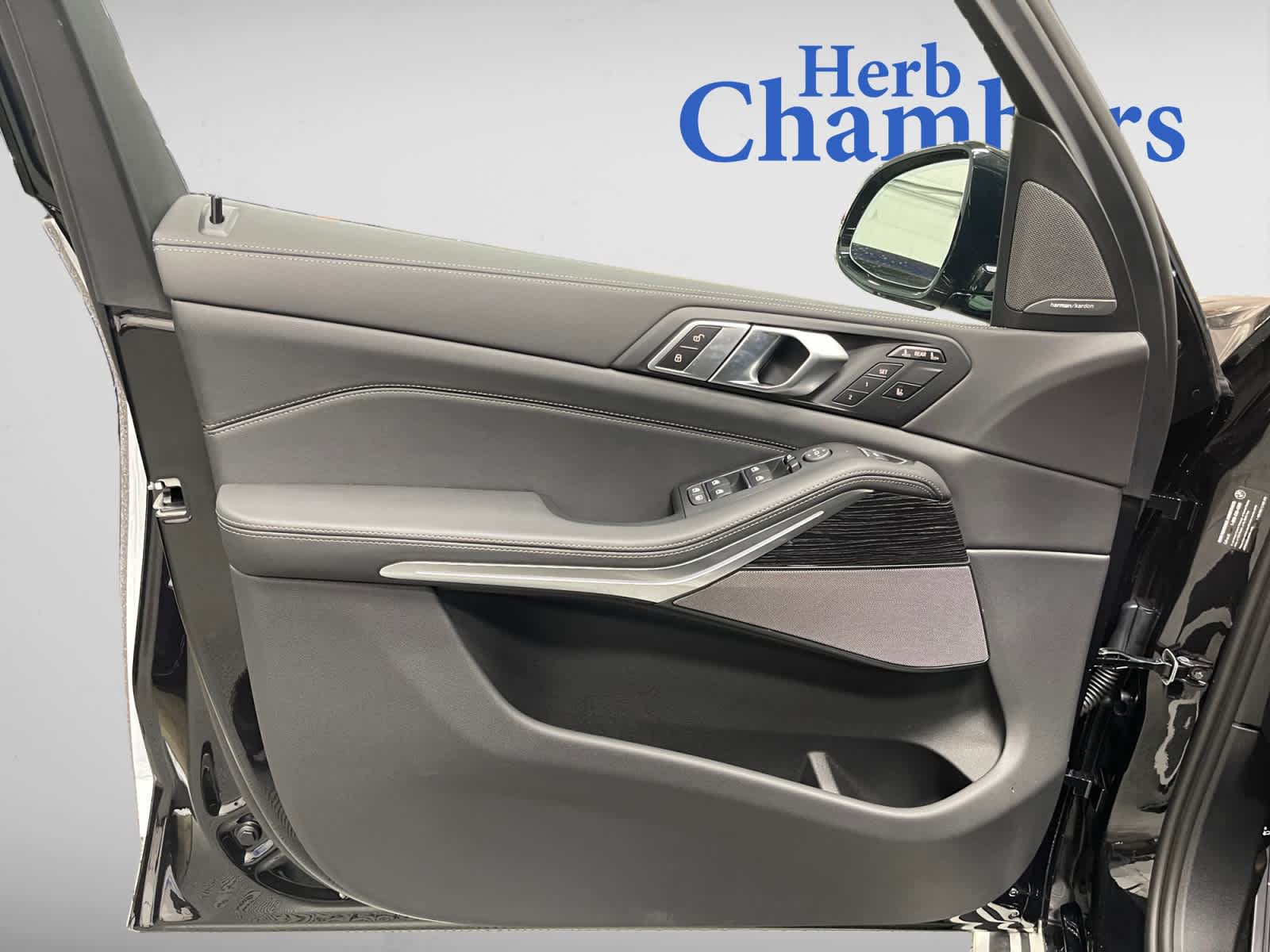 new 2026 BMW X7 car, priced at $99,580