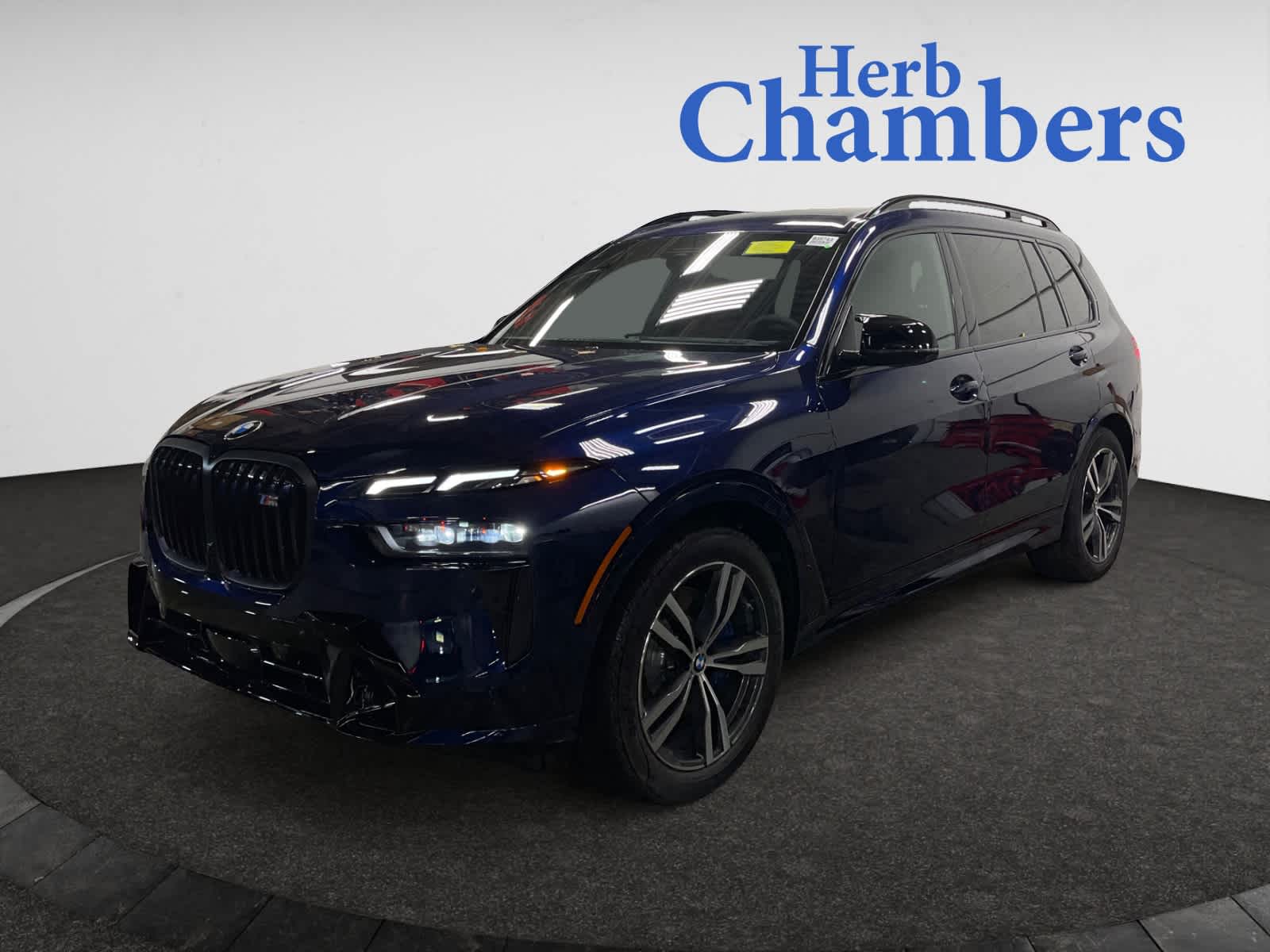 new 2026 BMW X7 car, priced at $125,330