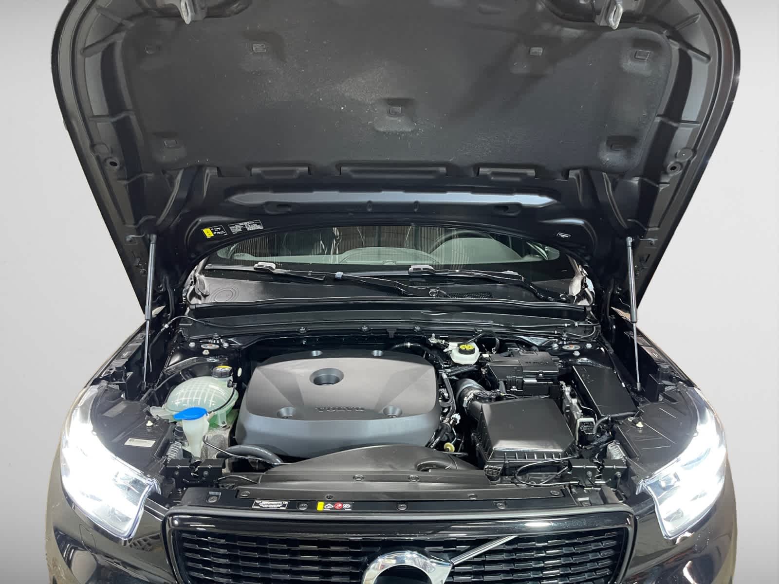 used 2022 Volvo XC40 car, priced at $23,498