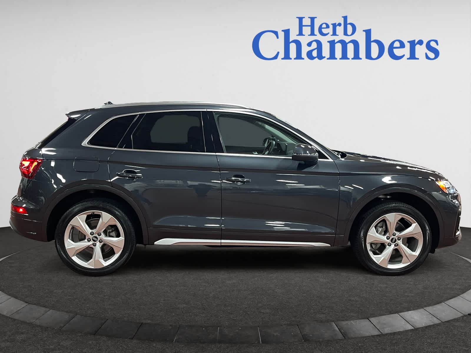 used 2021 Audi Q5 car, priced at $27,497