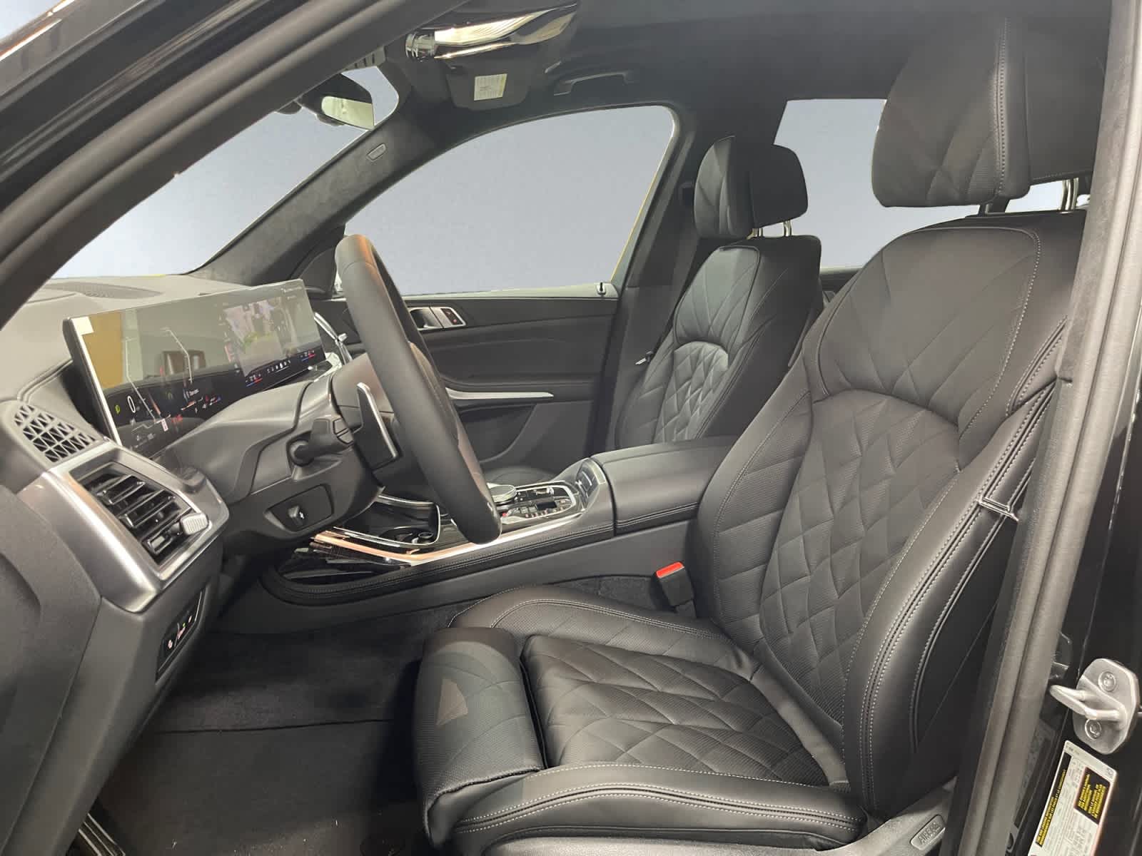 new 2026 BMW X7 car, priced at $99,580