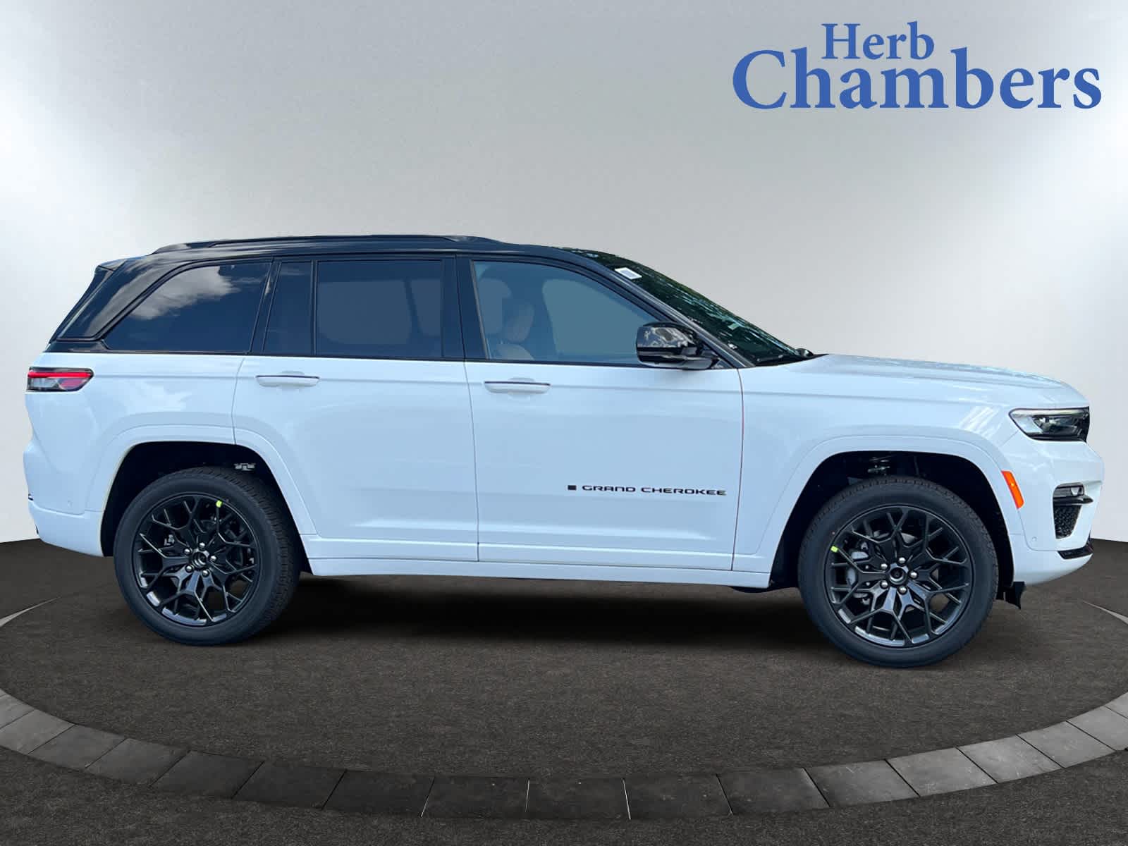 new 2025 Jeep Grand Cherokee car, priced at $63,865