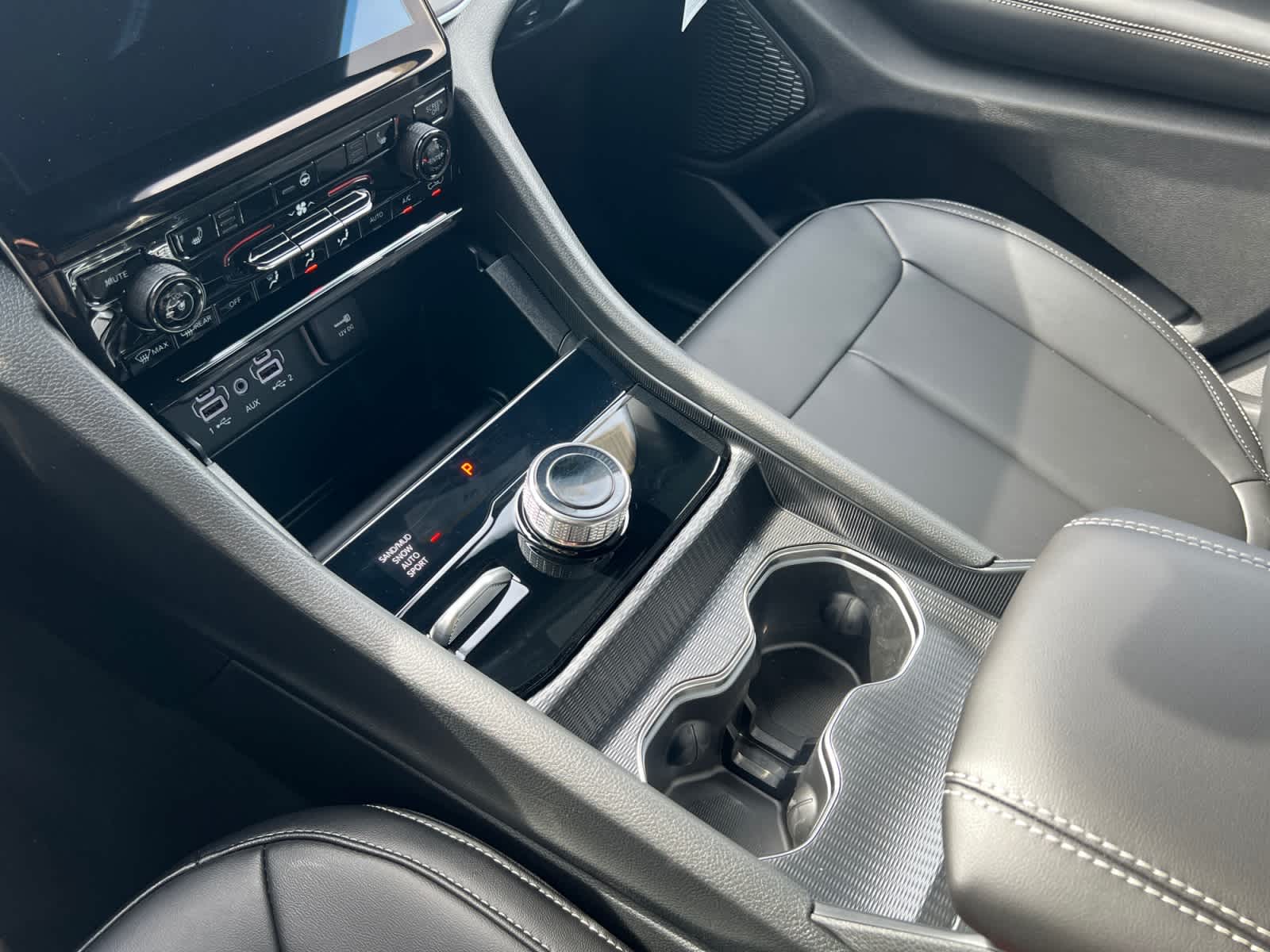 new 2025 Jeep Grand Cherokee car, priced at $46,905