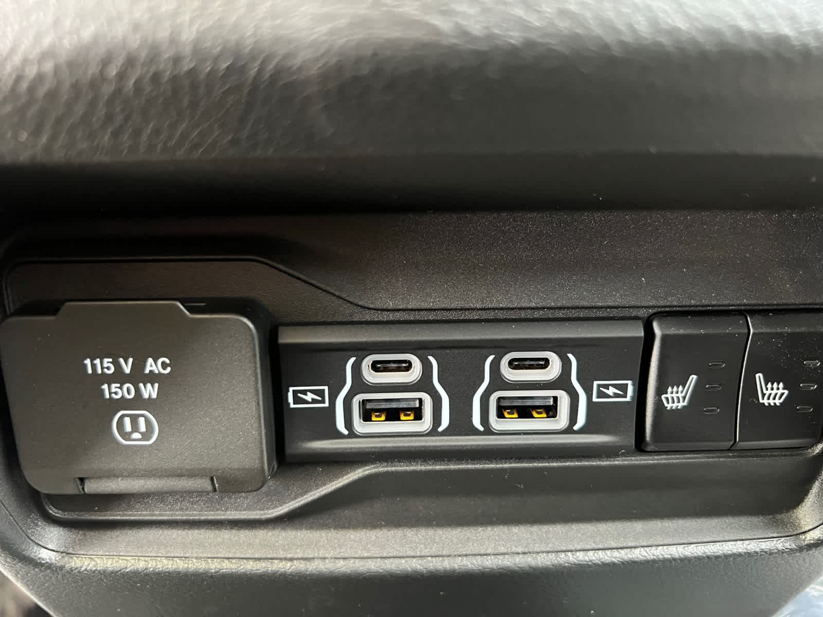 new 2025 Jeep Grand Cherokee car, priced at $46,905