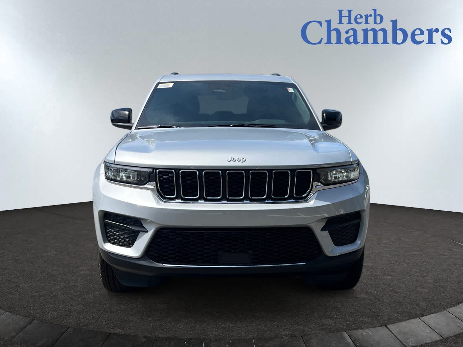 new 2025 Jeep Grand Cherokee car, priced at $41,370