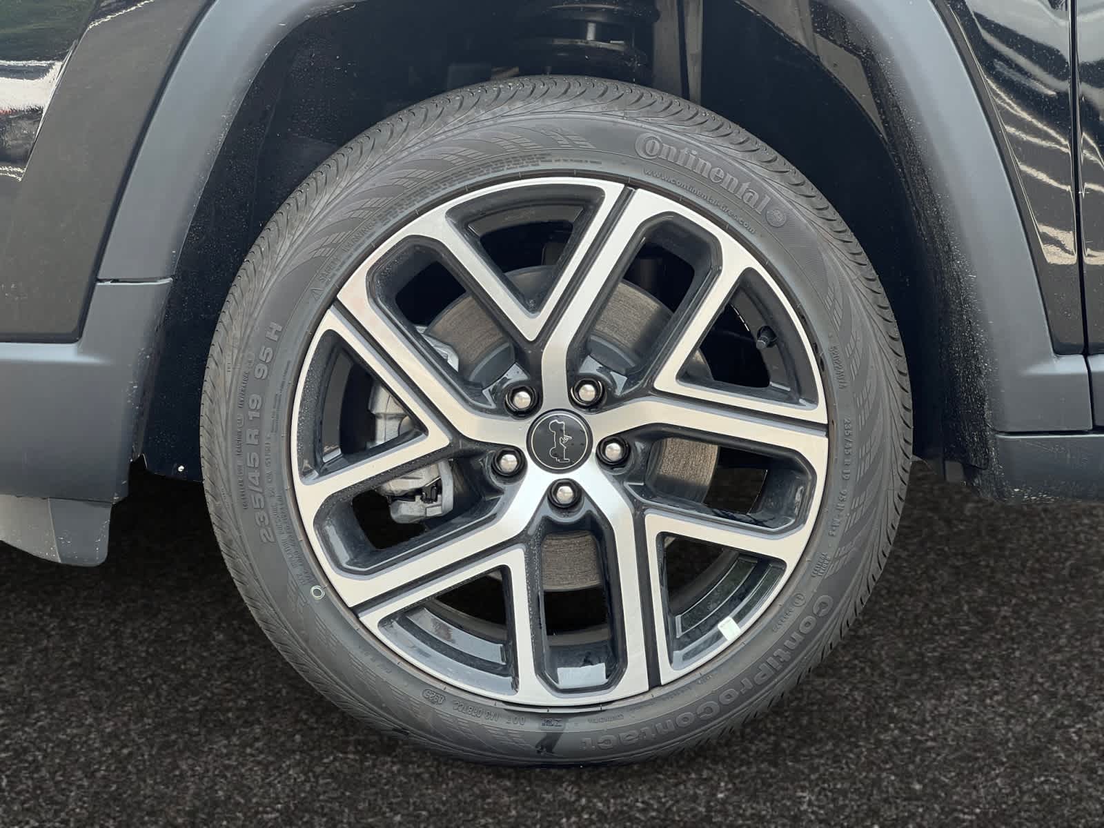 new 2025 Jeep Compass car, priced at $37,260