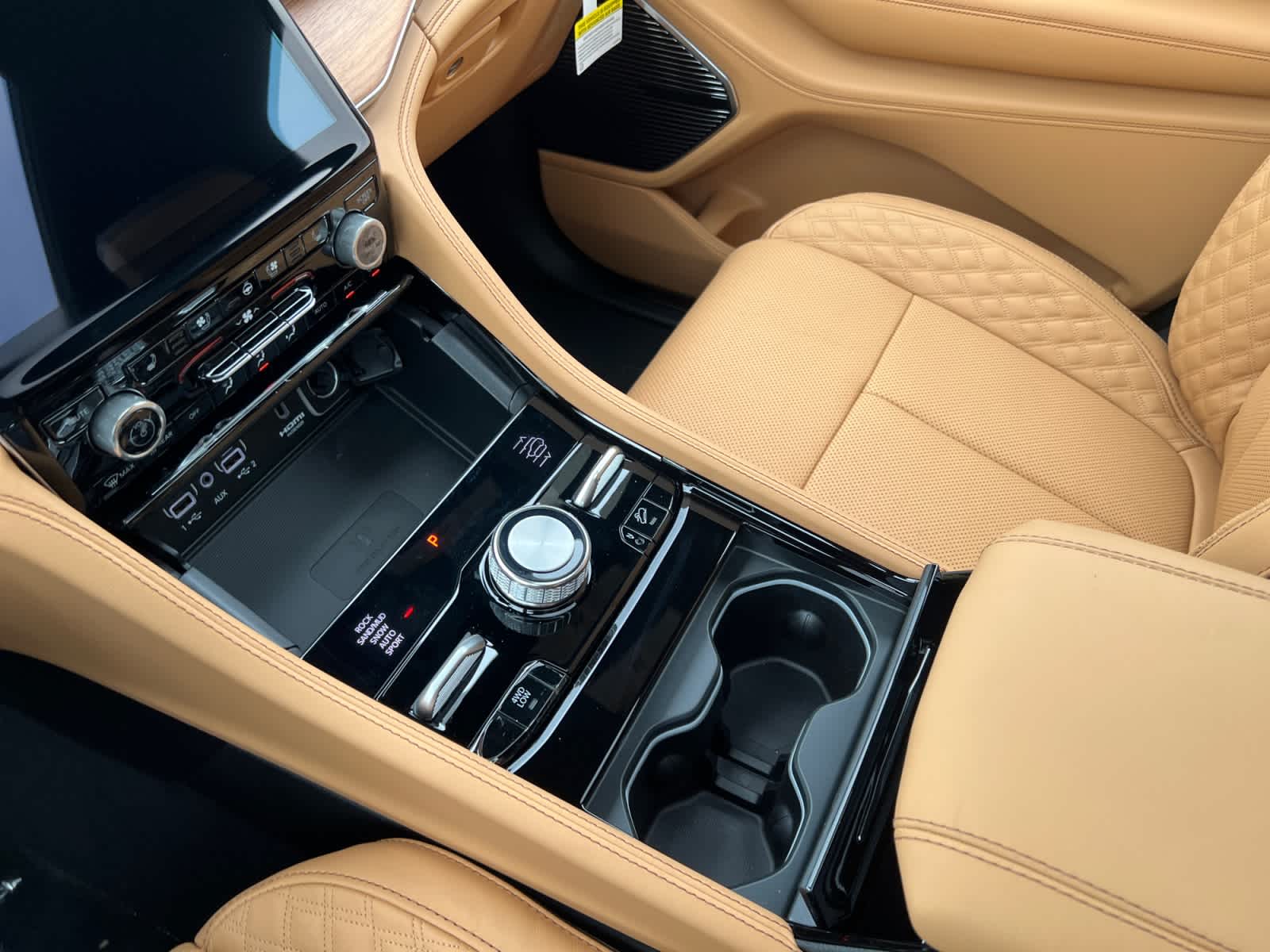 new 2025 Jeep Grand Cherokee car, priced at $67,750