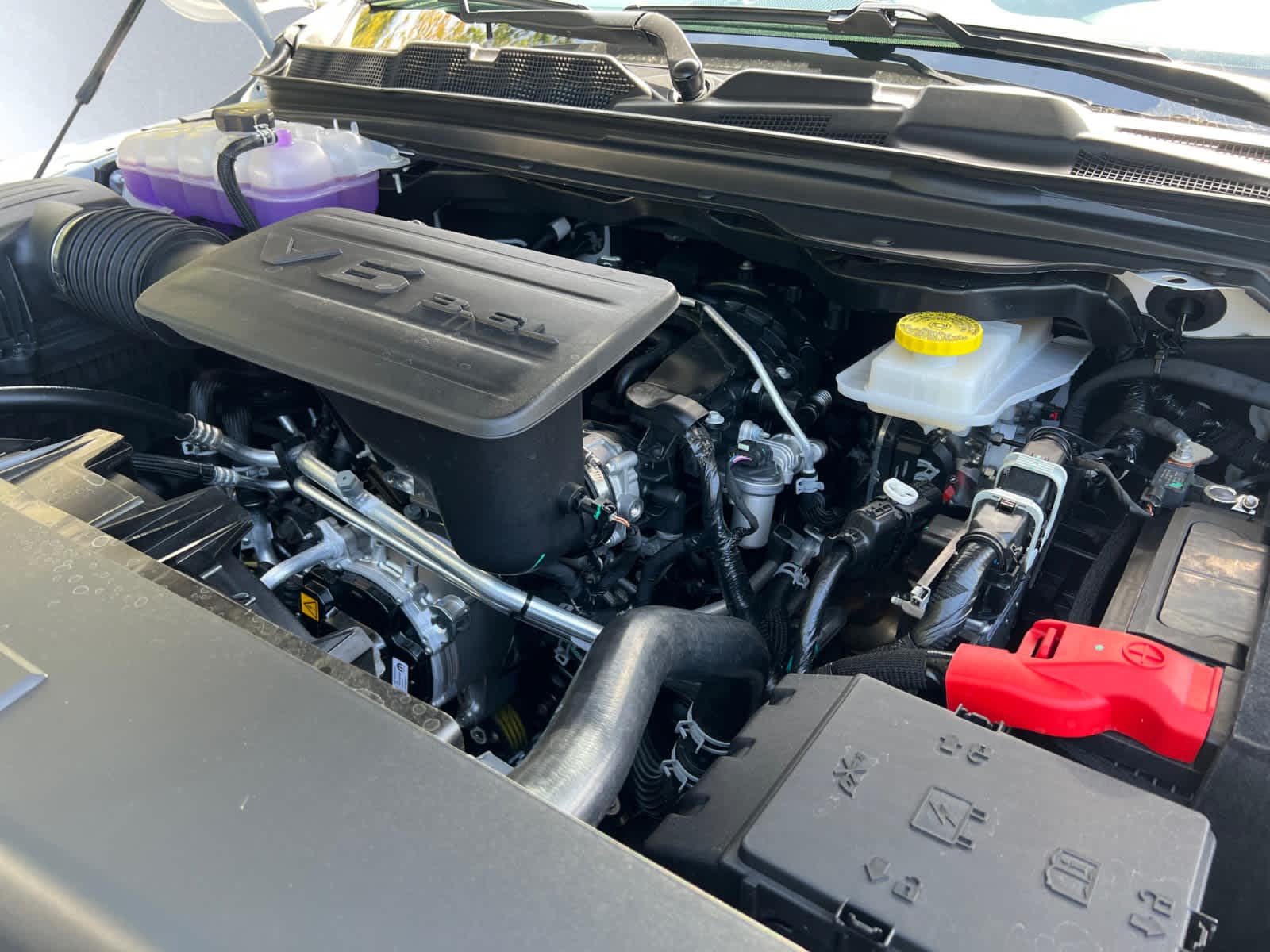 new 2025 Ram 1500 car, priced at $55,650
